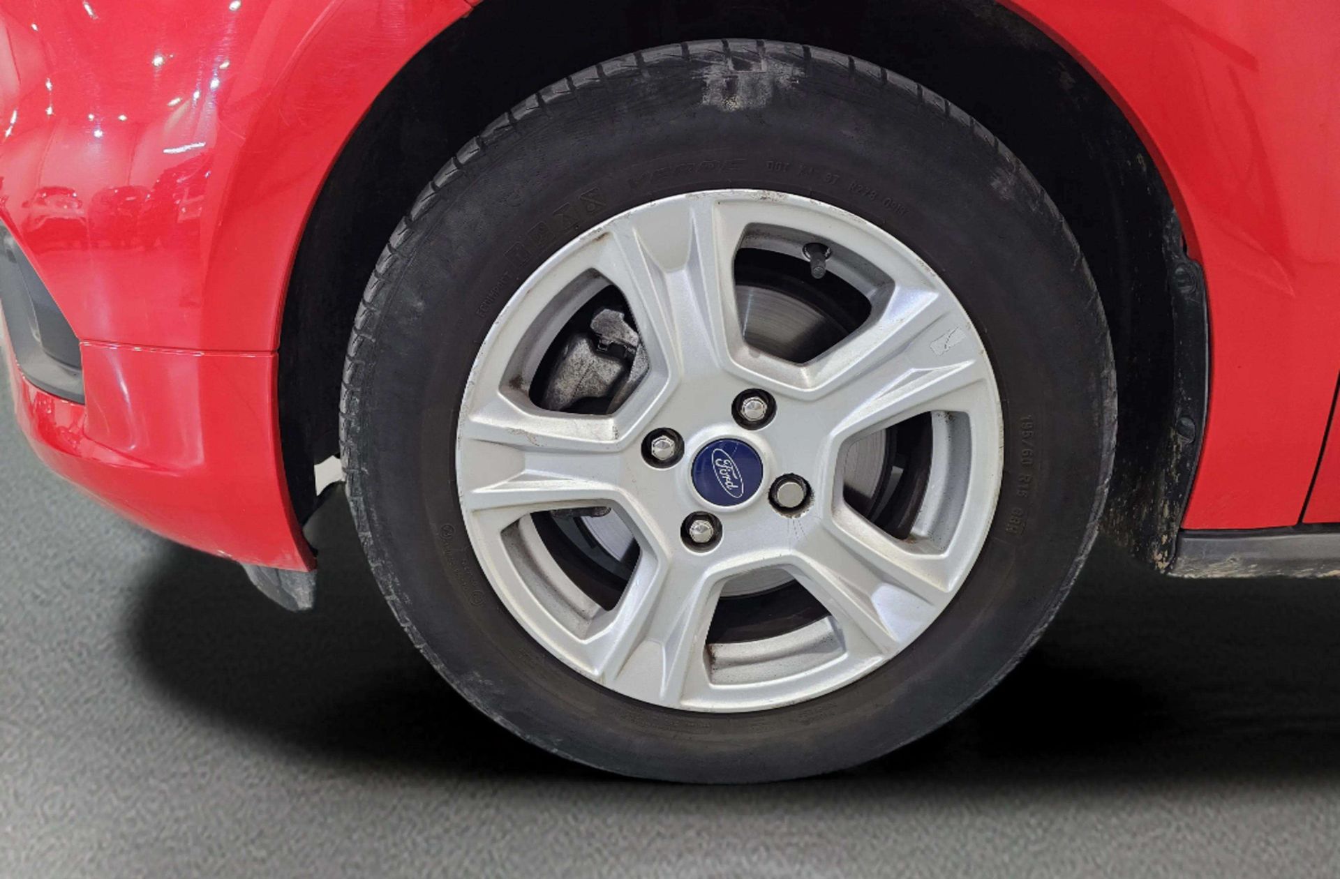 Ford Tourneo Courier 1.0 EcoBoost Trend - foto 28