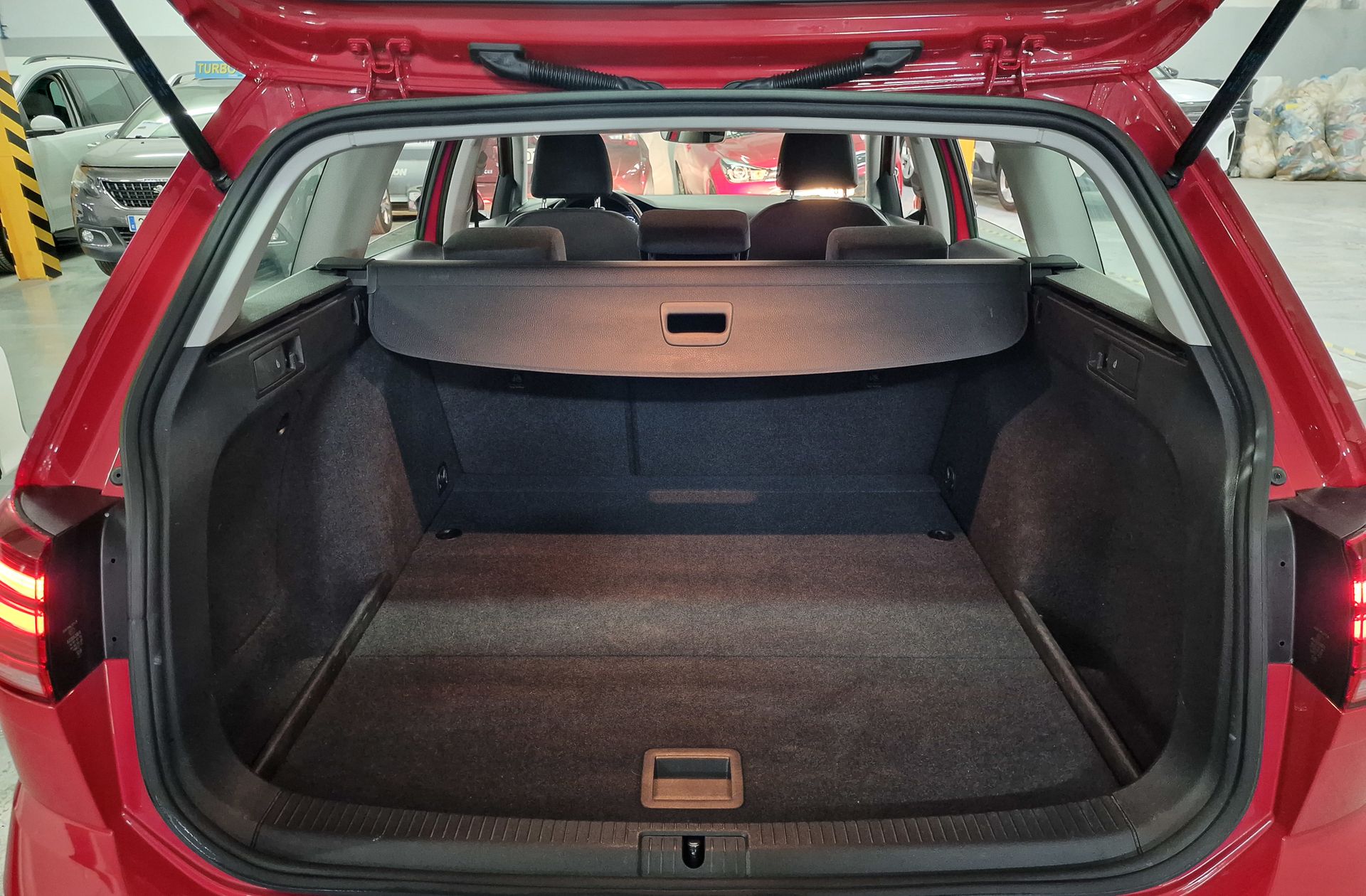 Volkswagen Golf Variant Edition 1.6 TDI - foto 16