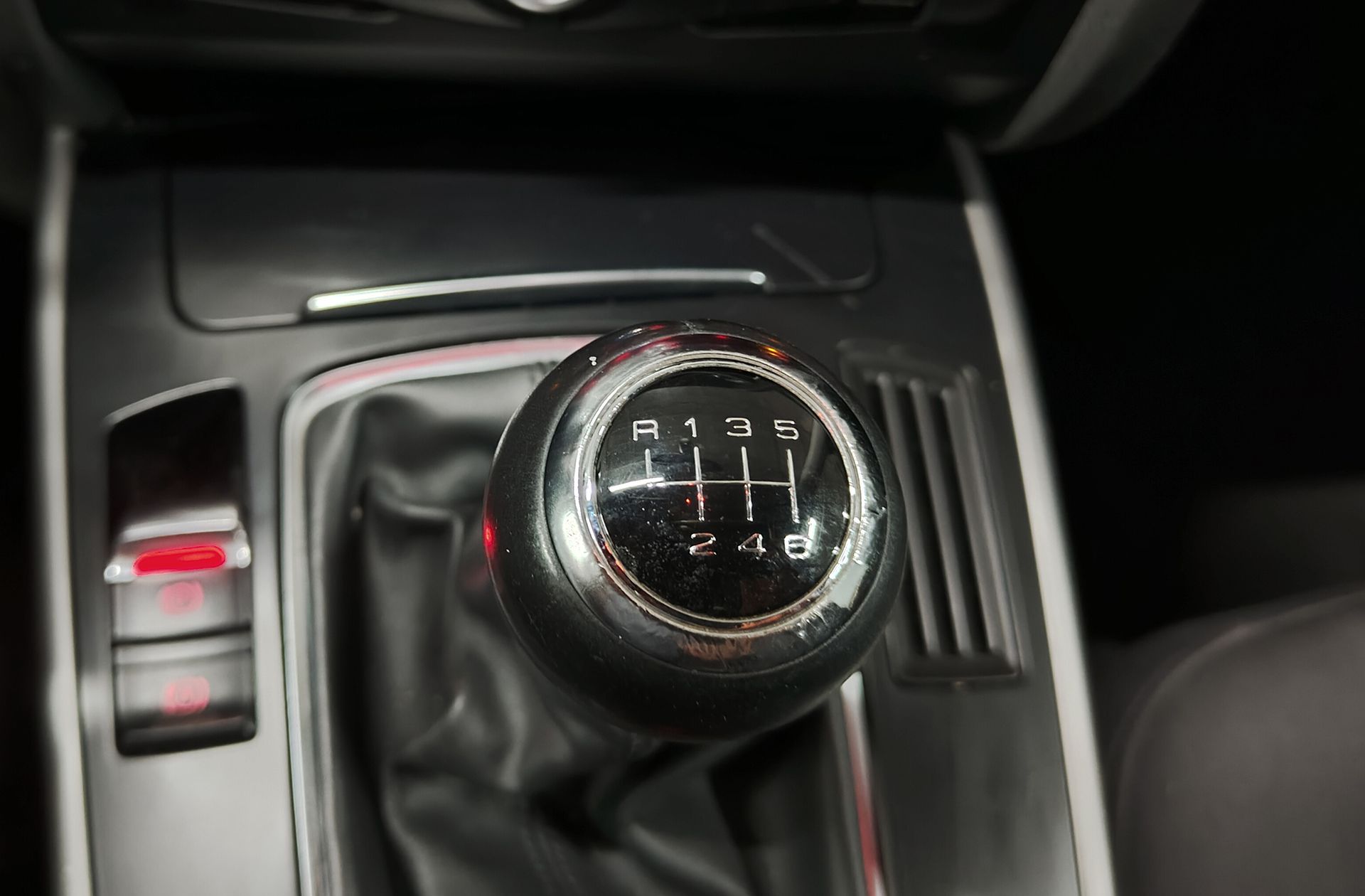 Audi A4 Avant Advanced edition 2.0 TDI - foto 5