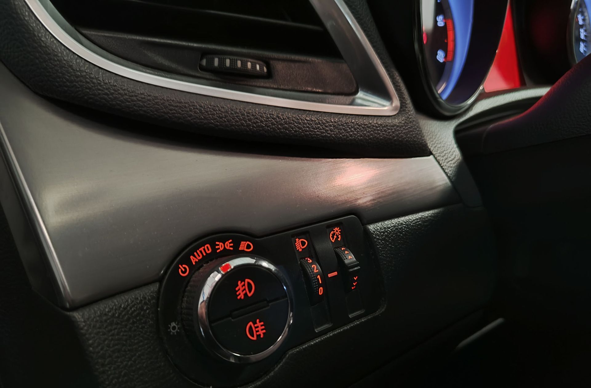 Opel Mokka 1.6 CDTi Color Edition 4x2 - foto 20