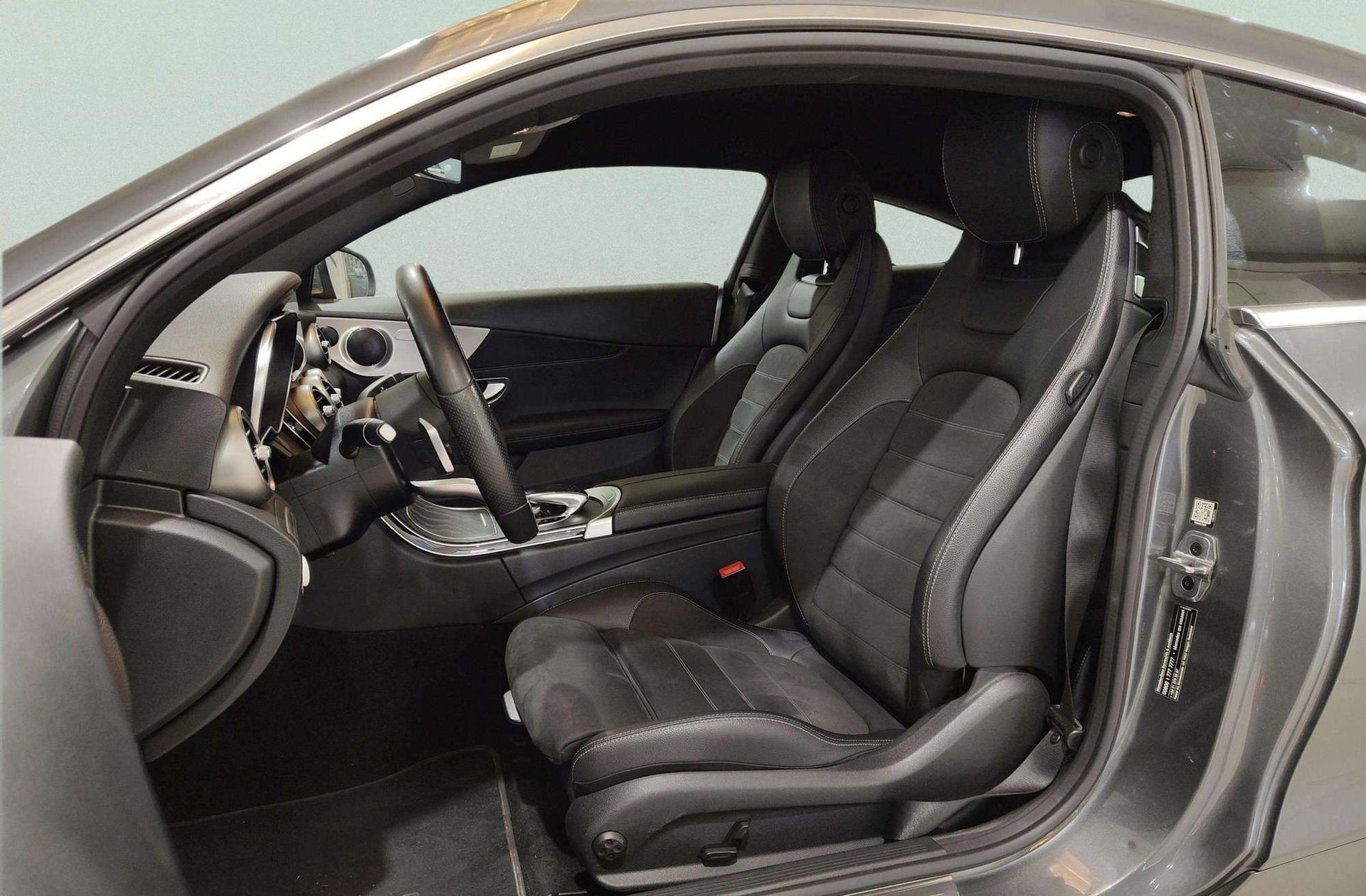 Mercedes-Benz Clase C Coupe 300 Pack AMG - foto 12