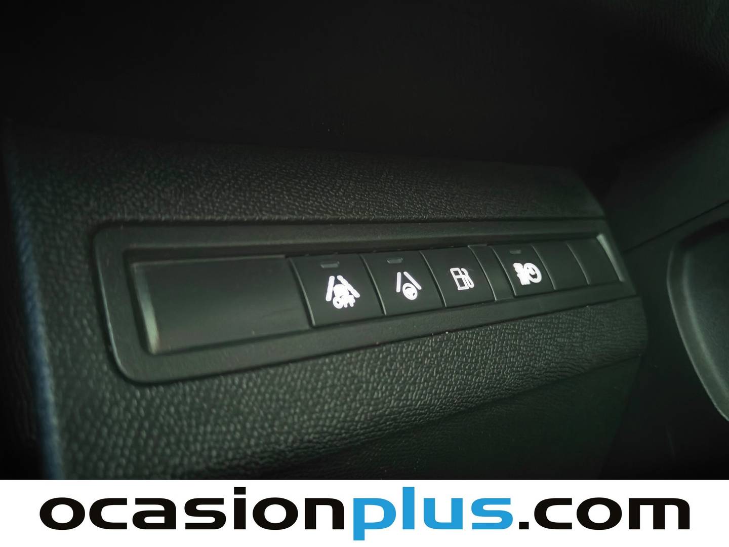 Foto Peugeot 3008 Hybrid Peugeot 3008 Hybrid 225 GT e-EAT8 (225 CV)