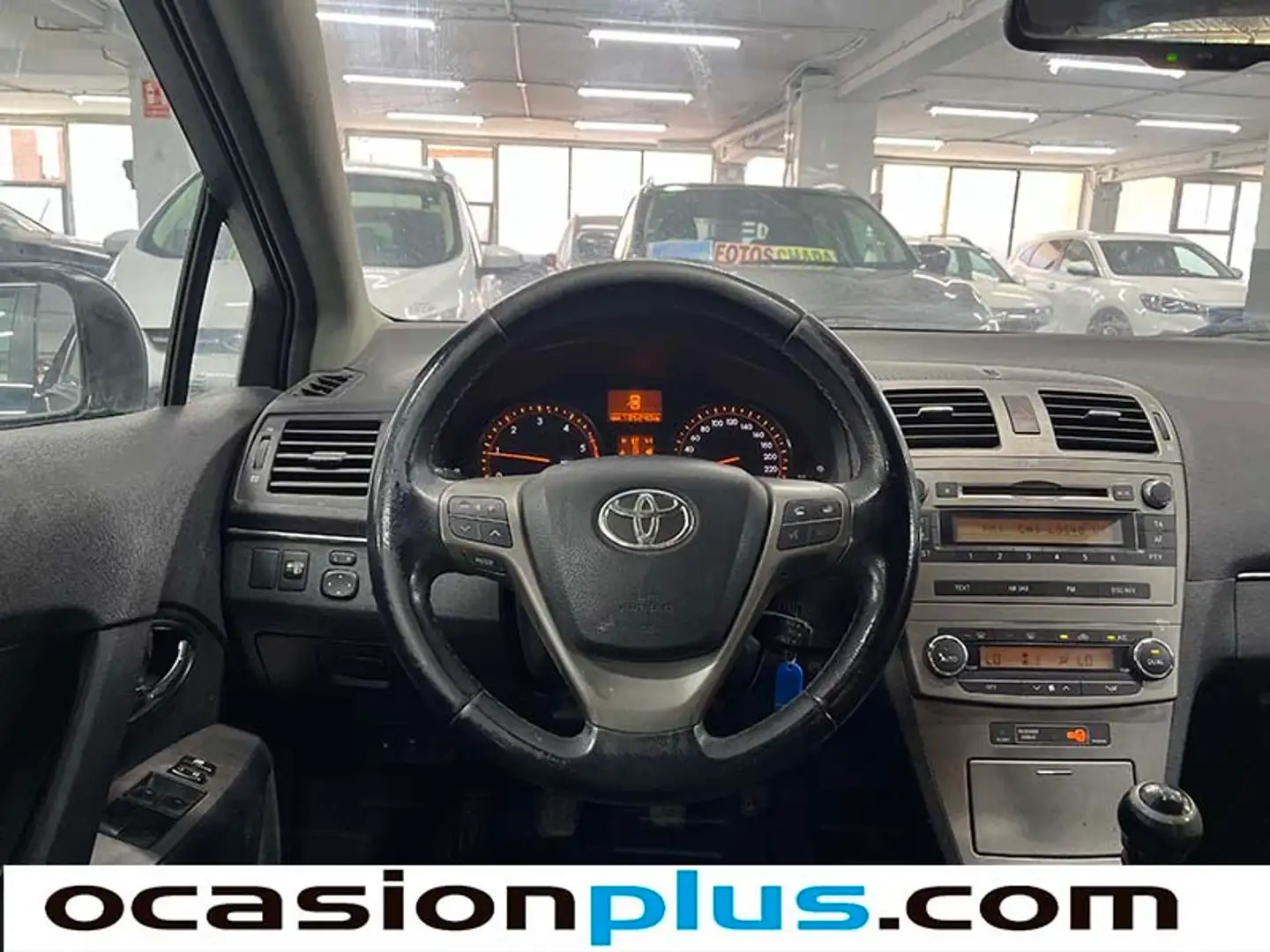 Foto Toyota Avensis Toyota Avensis 2.0 D-4D Active (126 CV)