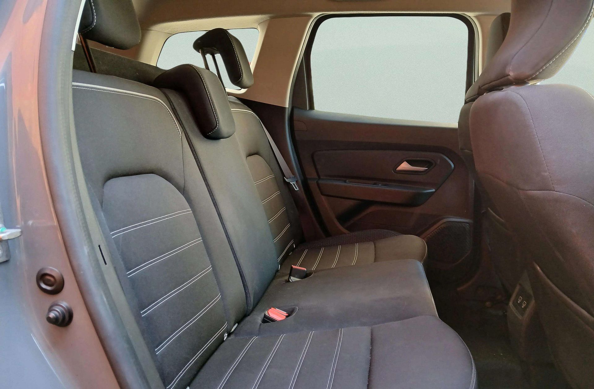 Dacia Duster Journey Go TCe EDC - foto 16