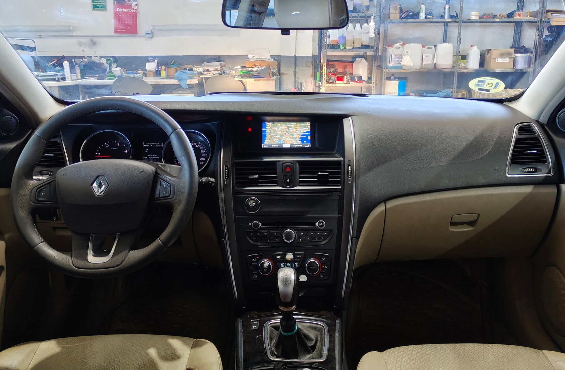 Renault Latitude dCi Privilege - foto 6
