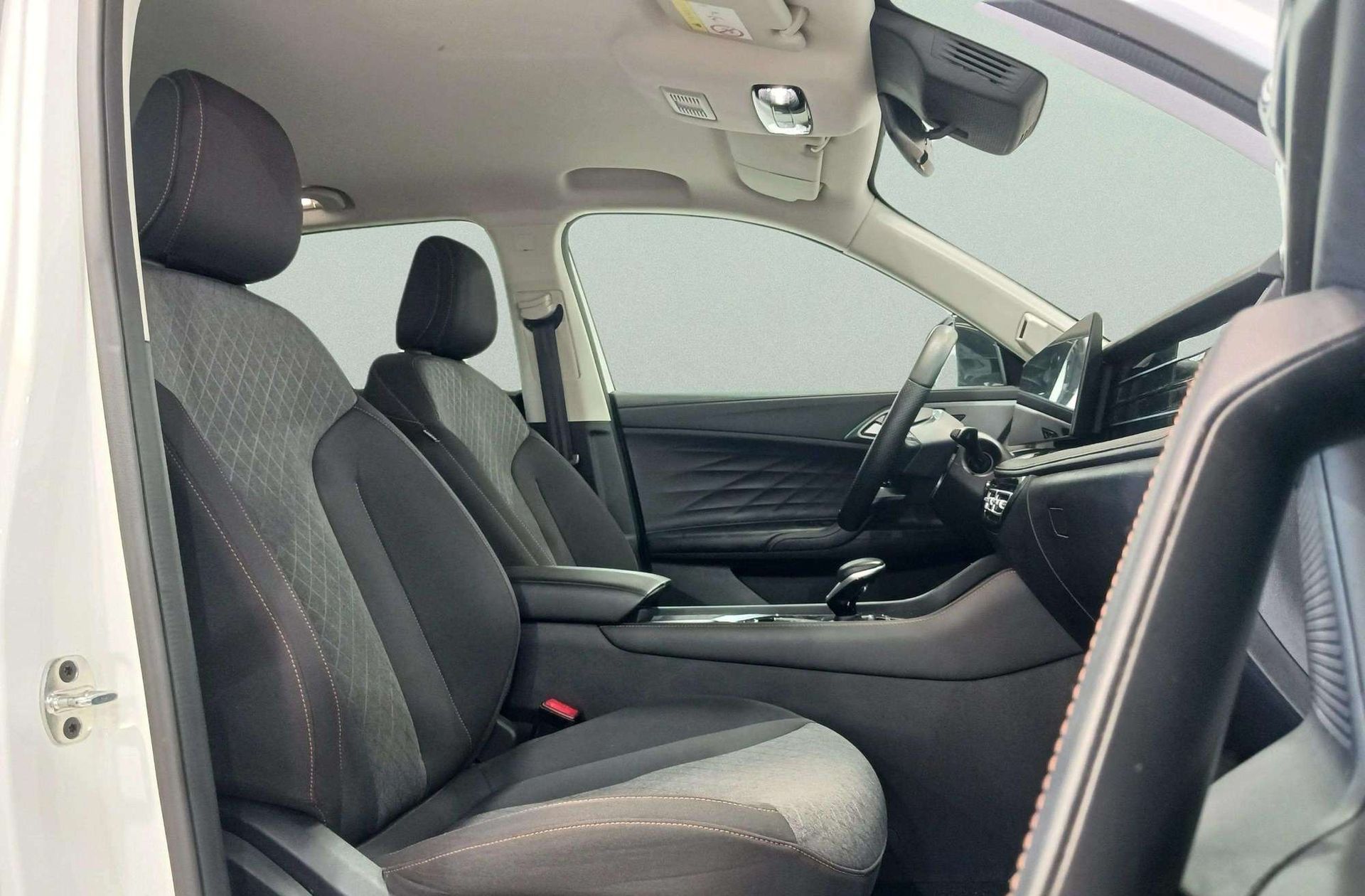 MG HS 1.5T Comfort DCT - foto 20