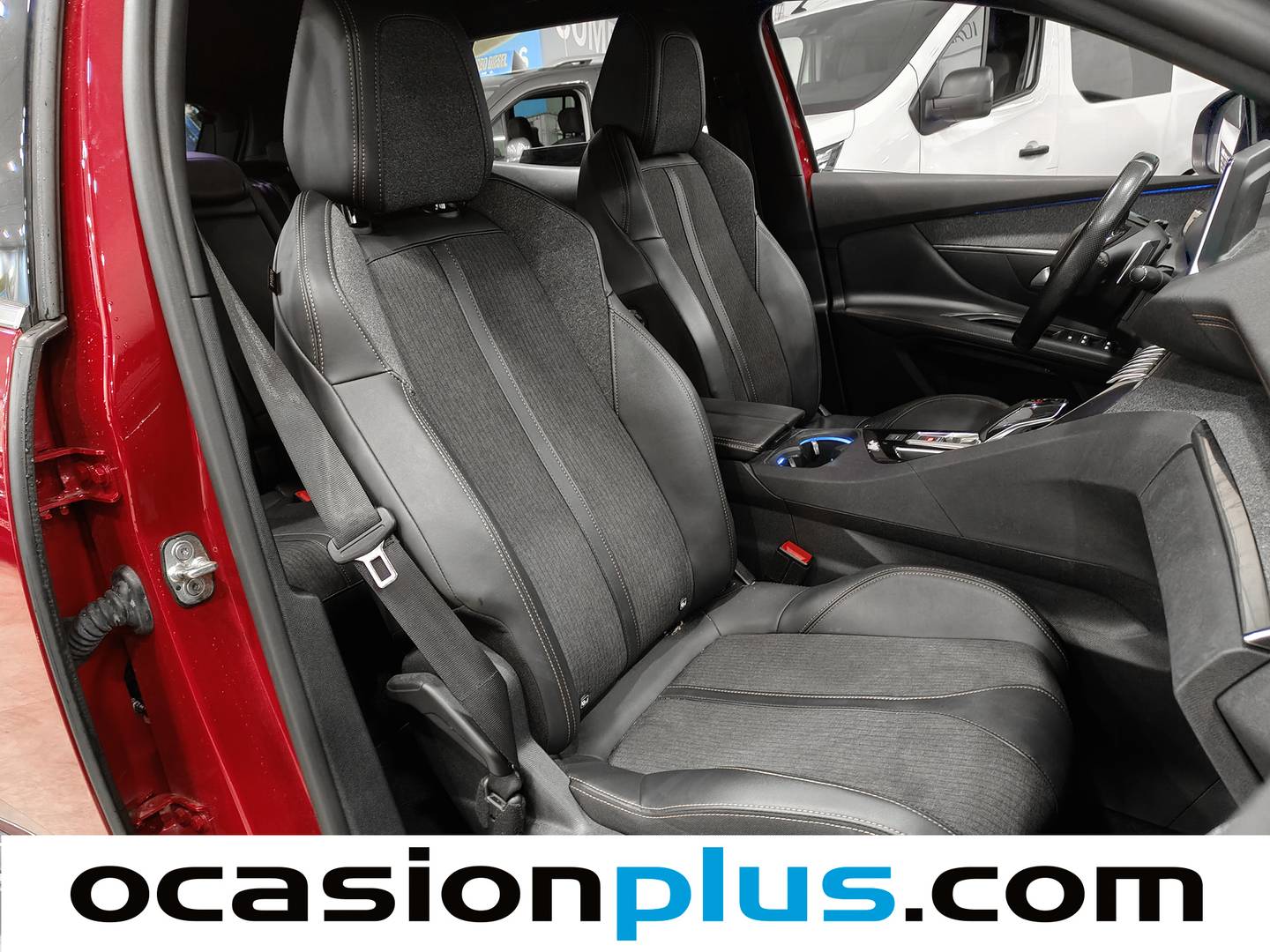 Foto Peugeot 3008 Peugeot 3008 BlueHDI 130 S&S GT Line EAT8 96 kW (130 CV)