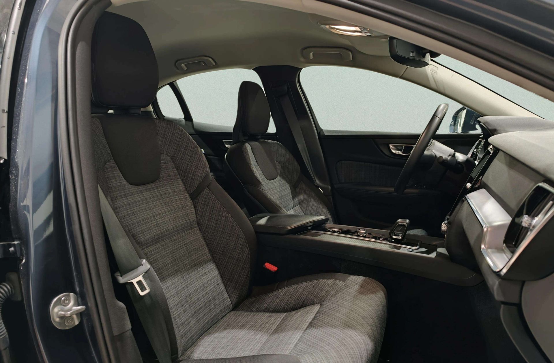 Volvo S60 B4 G Core FWD - foto 18