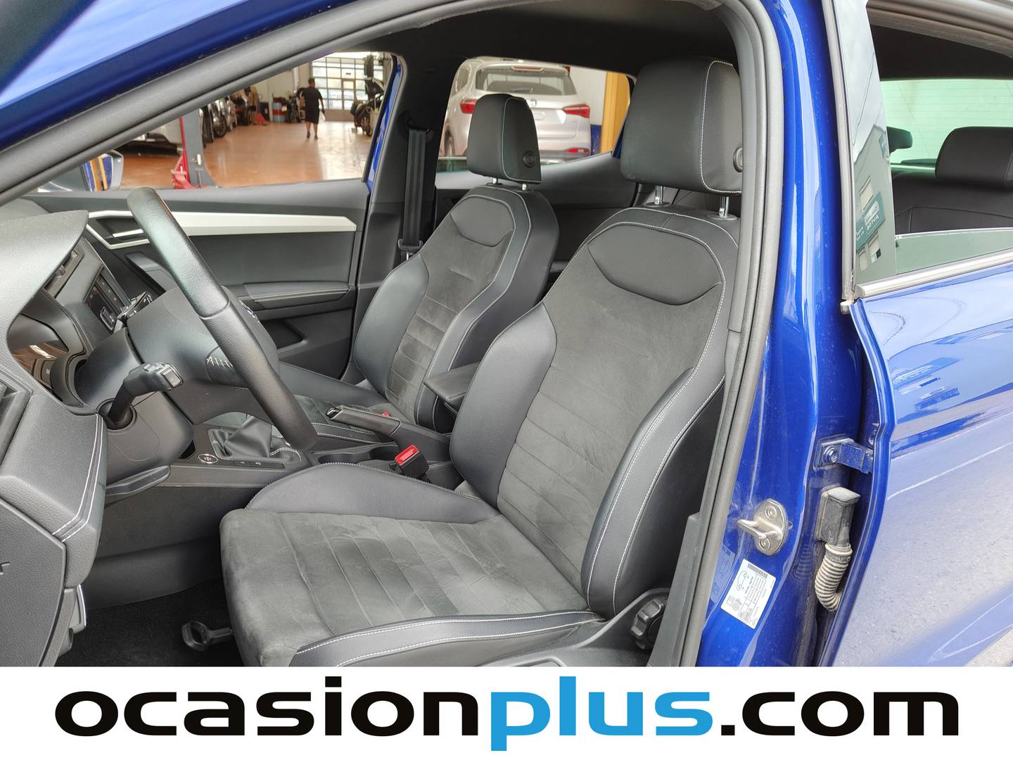 Foto asientos delanteros Seat Ibiza Seat Ibiza 1.0 EcoTSI Xcellence Plus (115 CV)