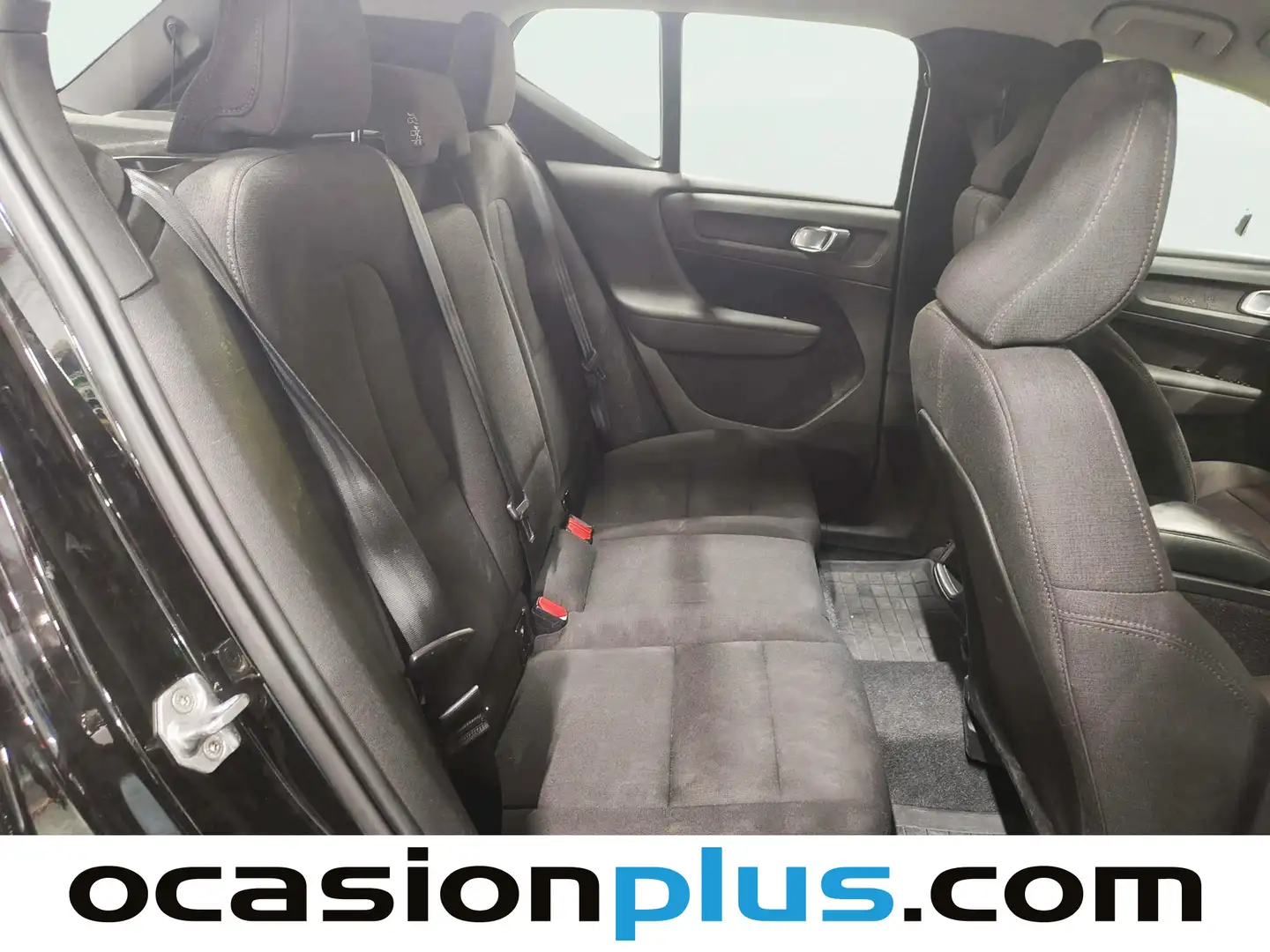 Foto Volvo XC40 Volvo XC40 T2 Momentum Core Auto (129 CV)