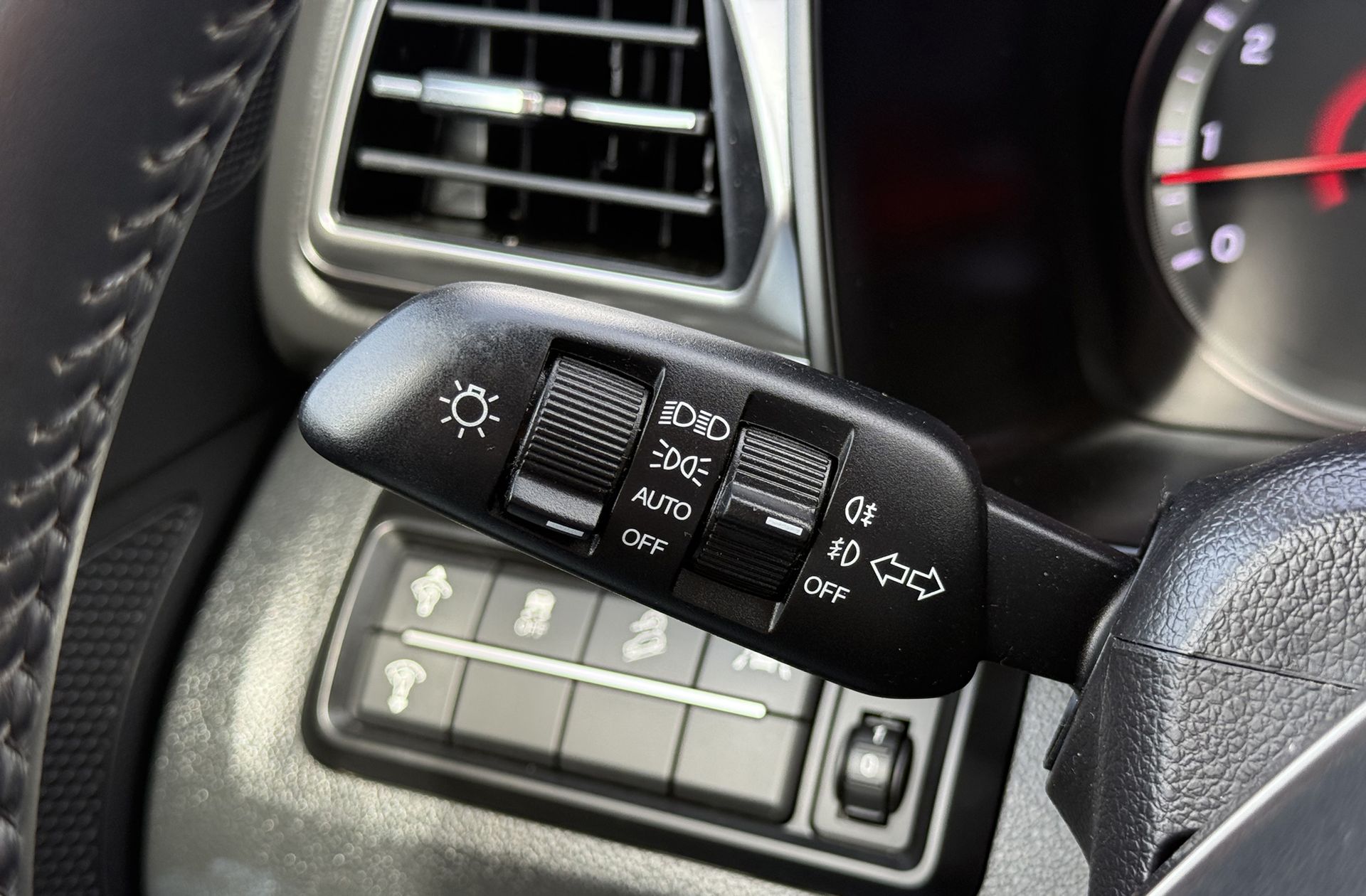 SsangYong Tivoli G15T LP Urban Plus - foto 22