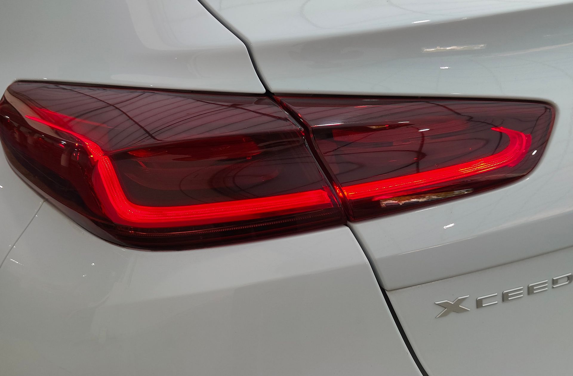 Kia XCeed 1.5 MHEV iMT Tech - foto 19