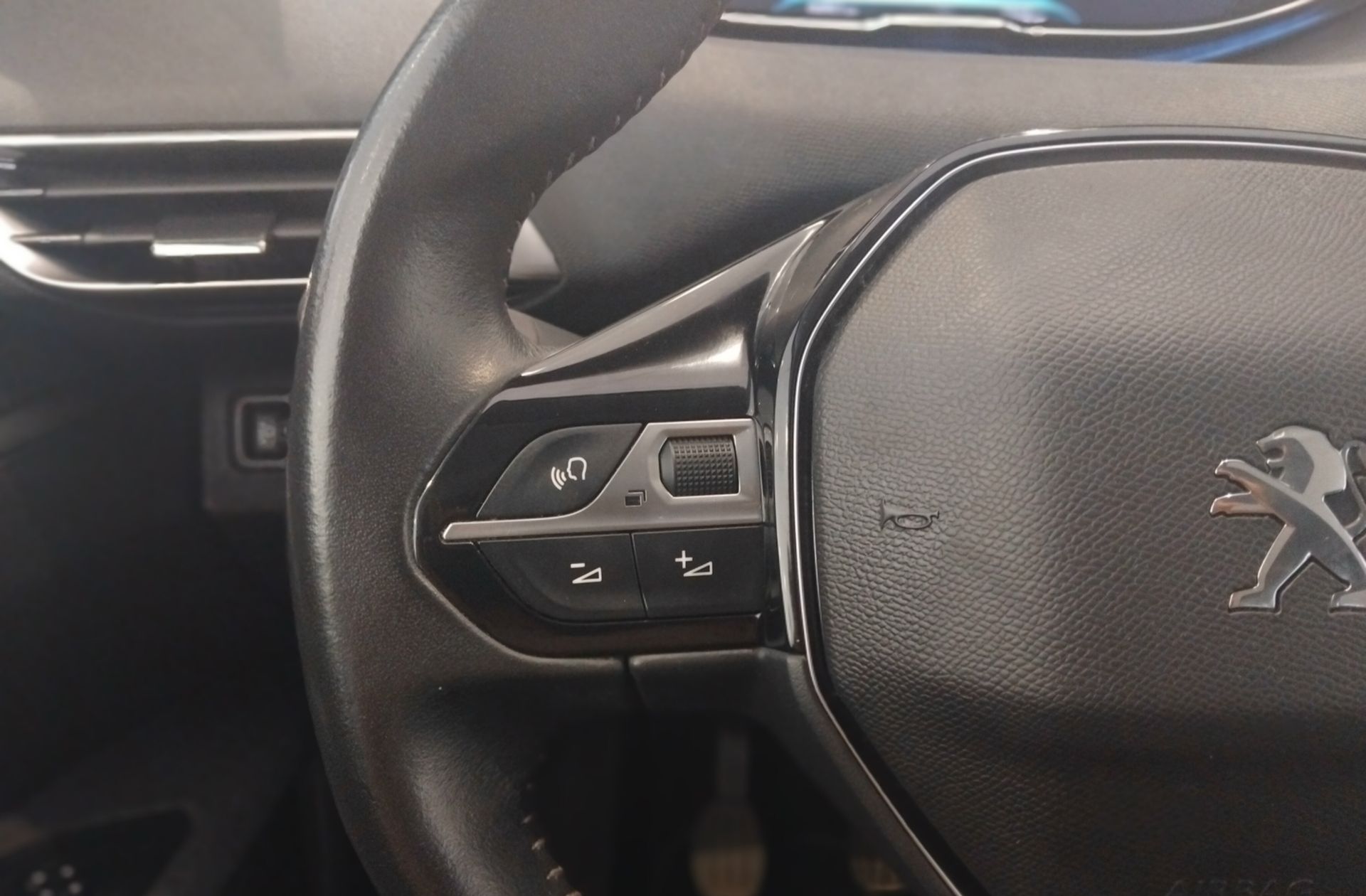 Peugeot 5008 PureTech 130 Style 7 plazas - foto 27