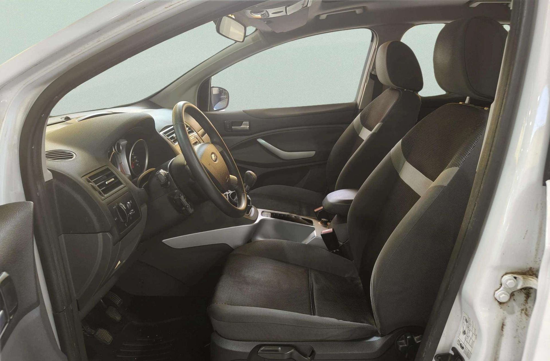 Ford Kuga 2.0 TDCi Trend 4x2 - foto 8