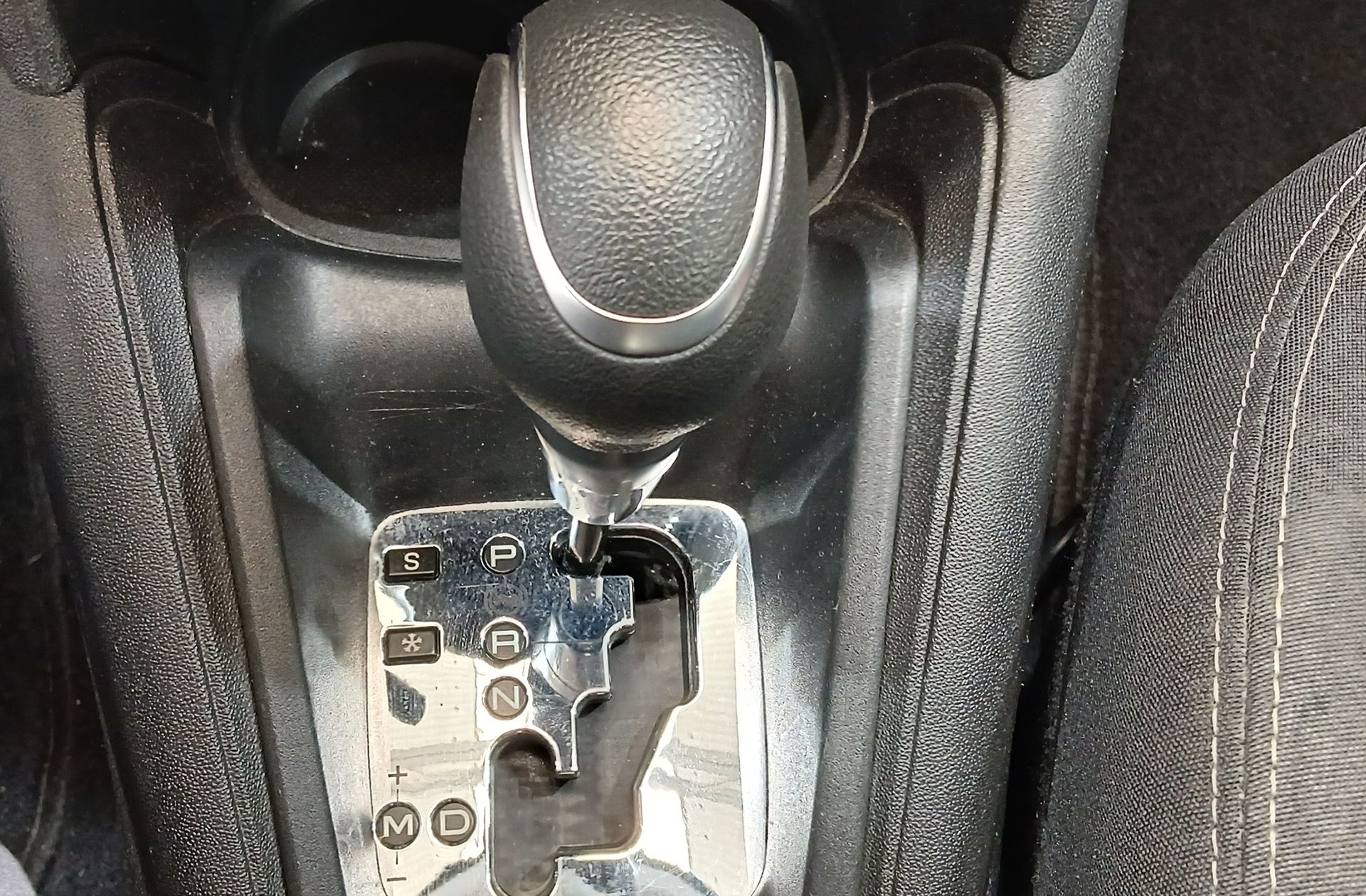 Peugeot 208 PureTech 110 Allure EAT6 - foto 5