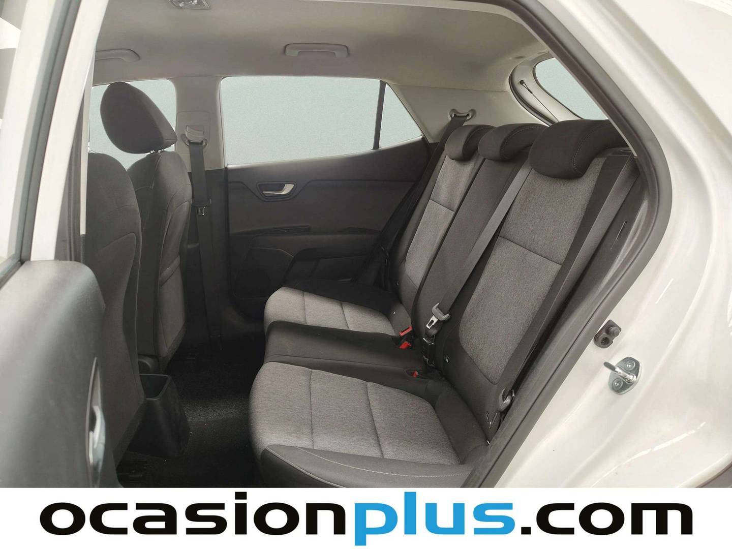 Foto asientos traseros KIA Stonic KIA Stonic 1.2 DPi Drive (79 CV)