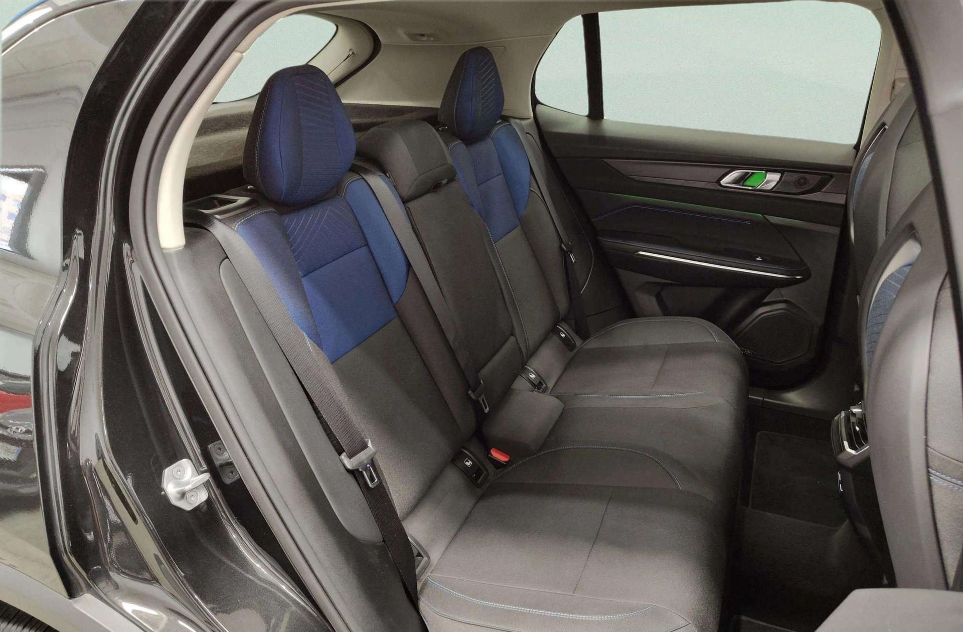 Lynk & Co 01 1.5 PHEV - foto 22