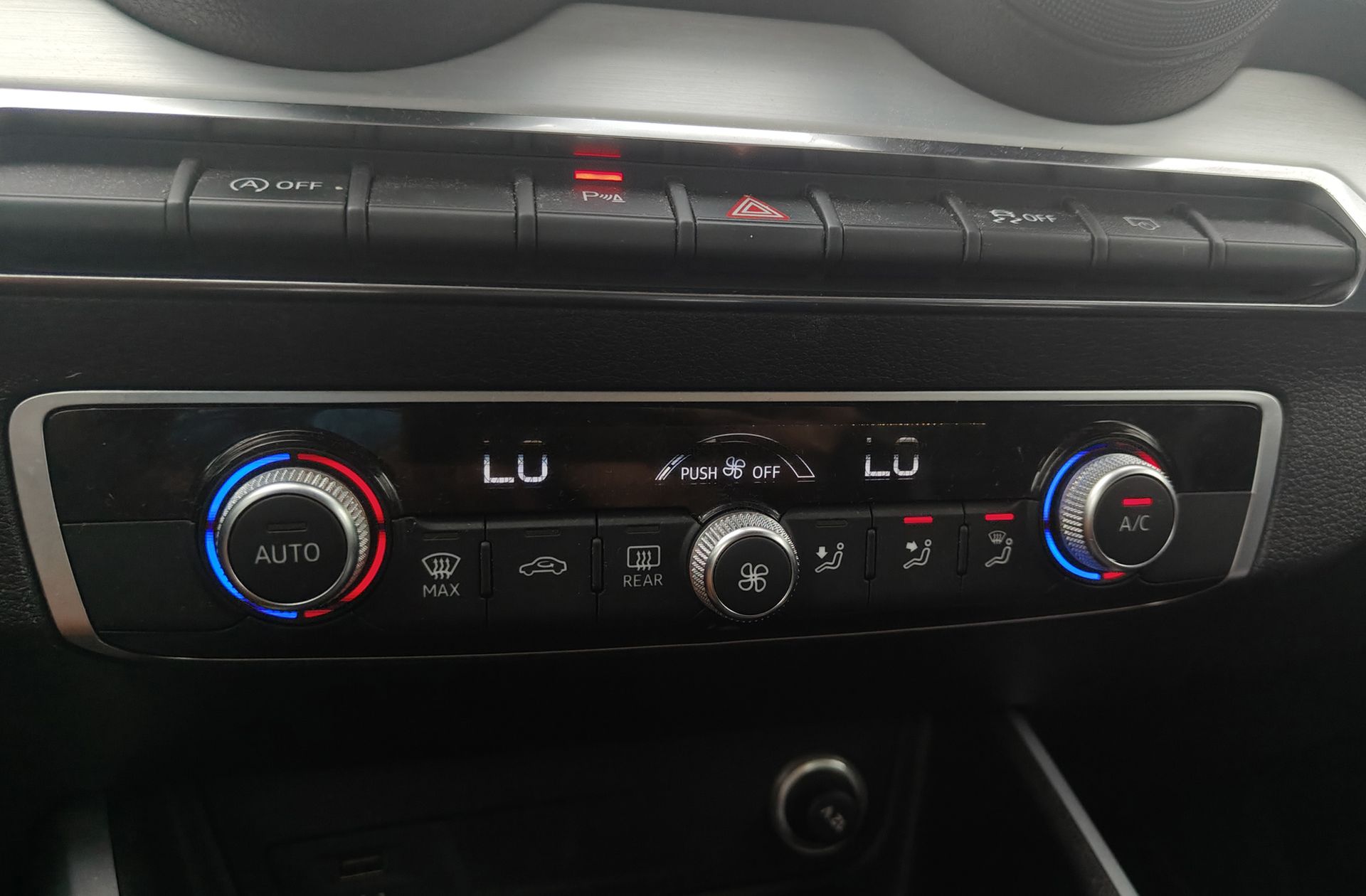 Audi Q2 sport 30 TDI - foto 28