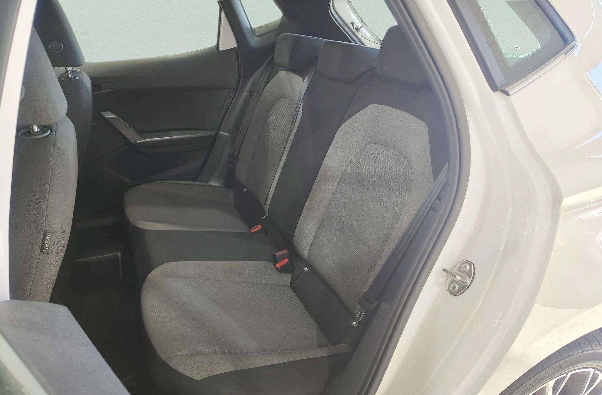 SEAT Ibiza 1.0 TSI Xcellence Plus DSG - foto 12