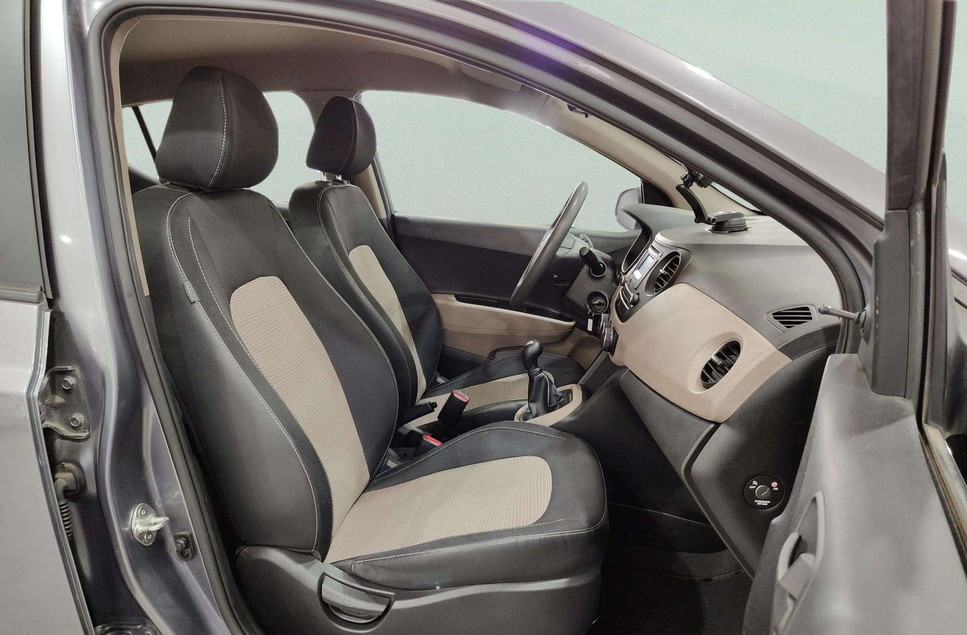 Hyundai i10 1.0 Klass - foto 14