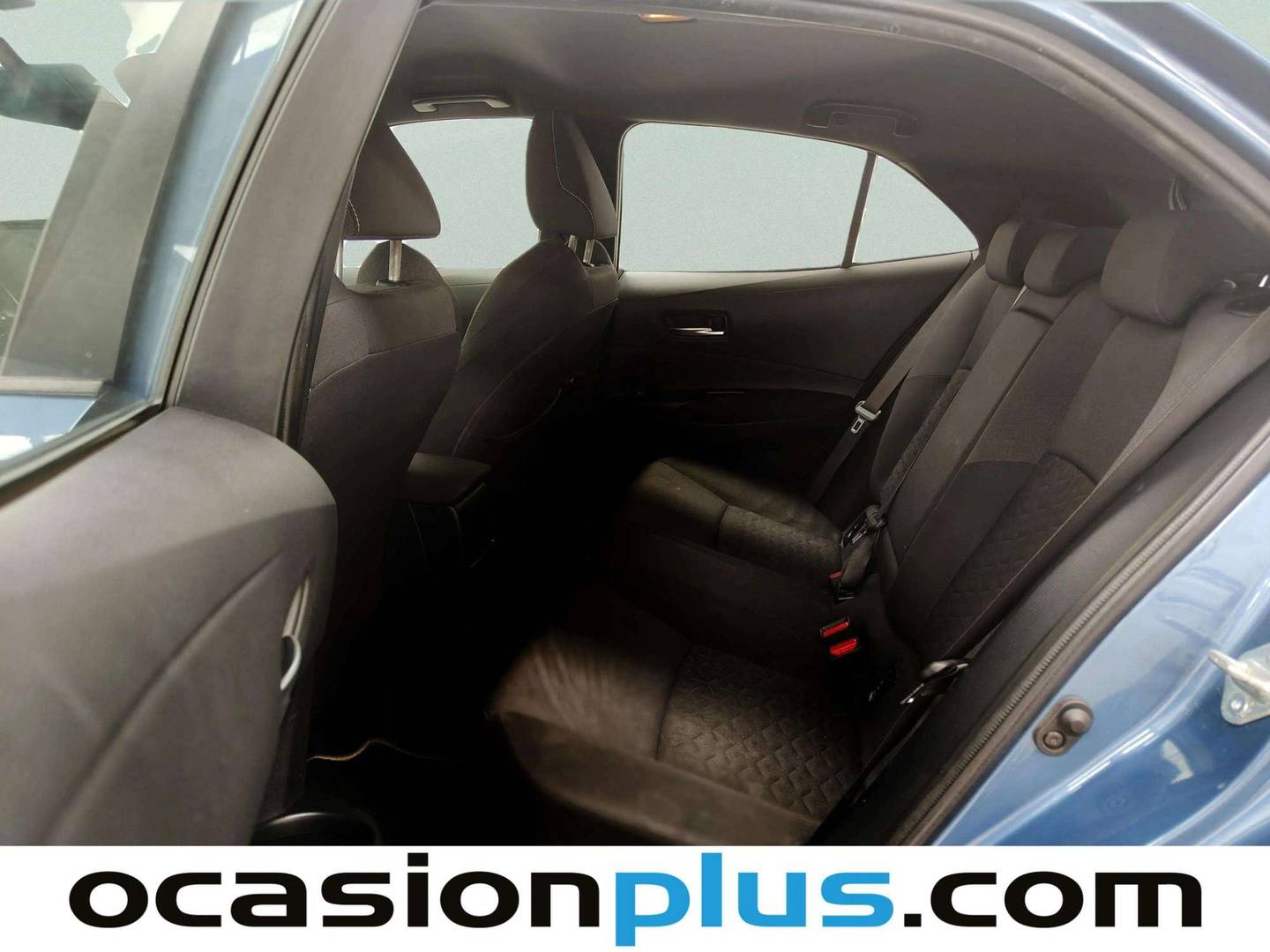 Foto asientos traseros Toyota Corolla Toyota Corolla 1.8 125 Híbrido Active Tech E-CVT (122 CV)