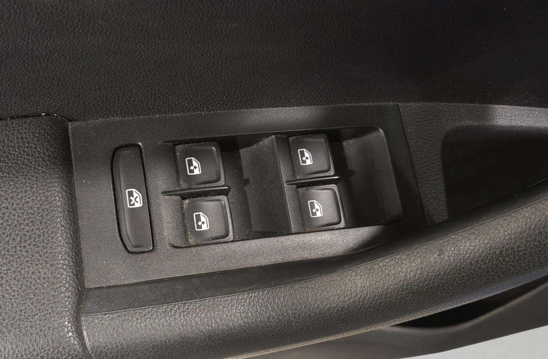 Škoda Octavia 2.0 TDI RS - foto 30