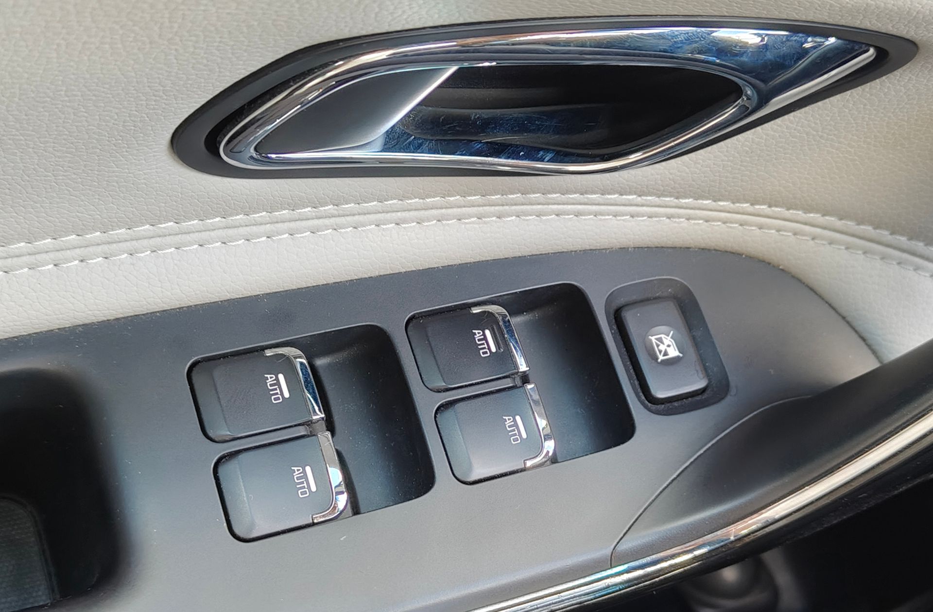 Kia Ceed 1.0 T-GDi Eco-Dynamics Tech - foto 33