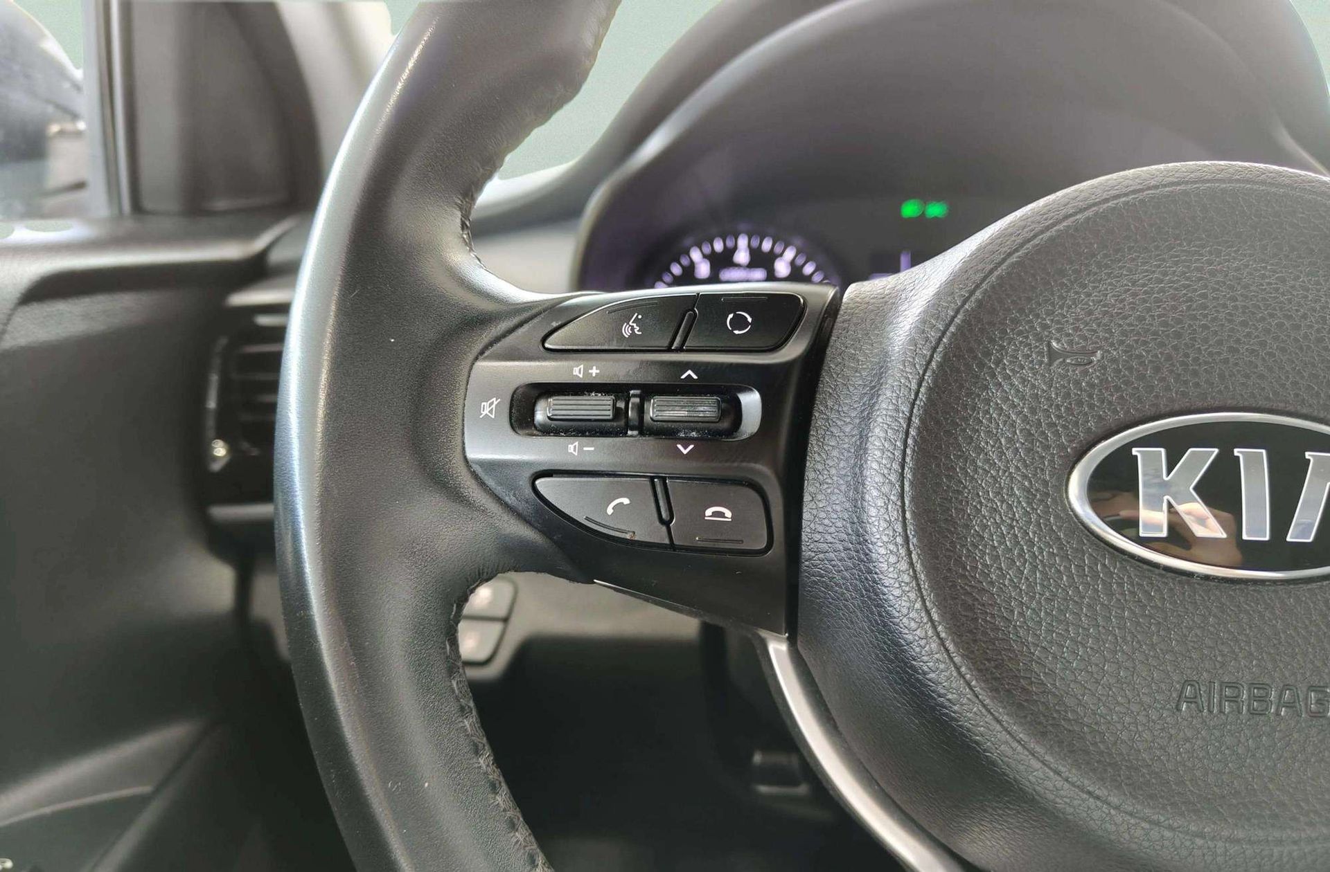 Kia Stonic 1.0 T-GDi Drive - foto 26