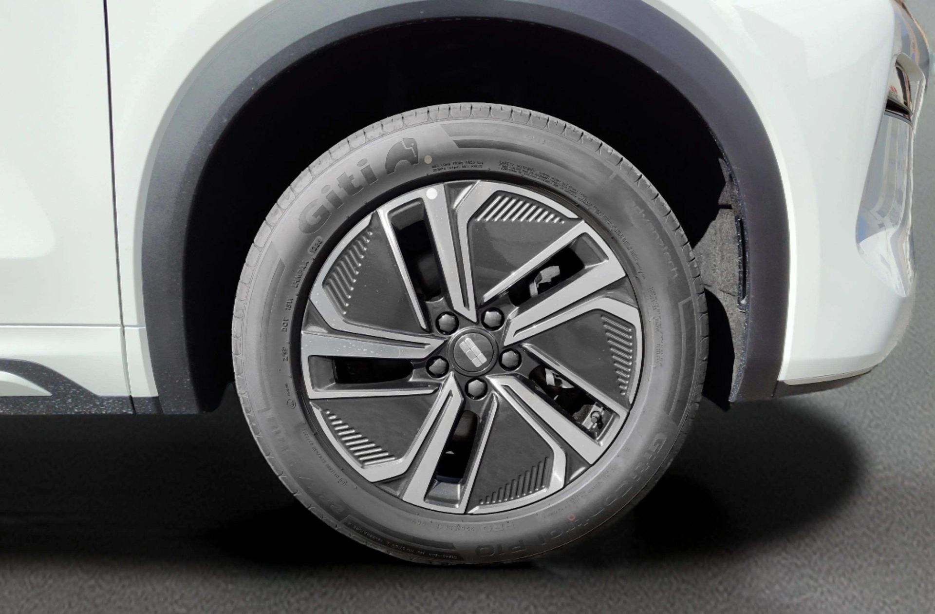Geely Starray EM-i 1.5 PHEV Pro - foto 34