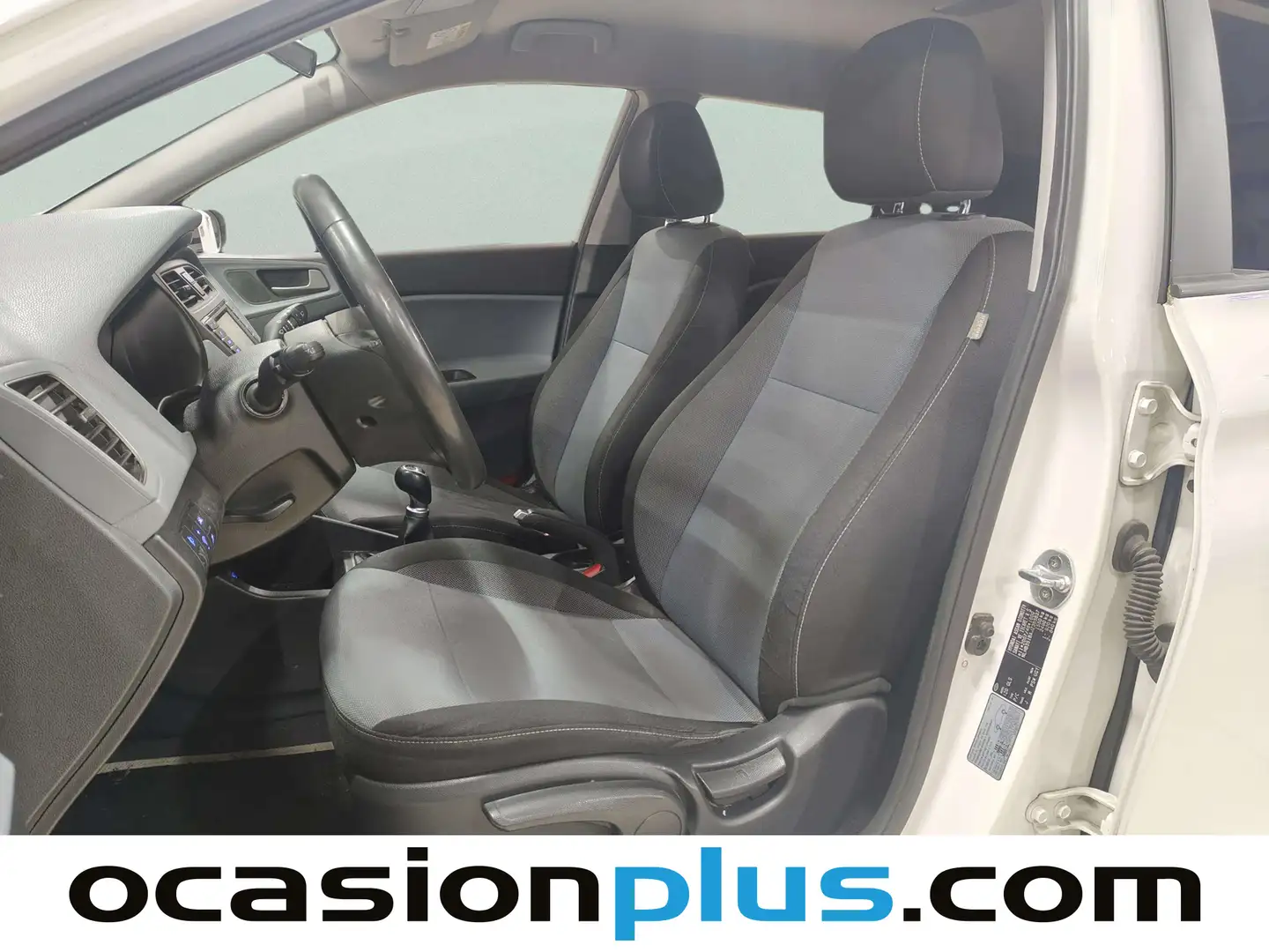 Foto Hyundai i20 Hyundai i20 1.2 MPI Link (84 CV)