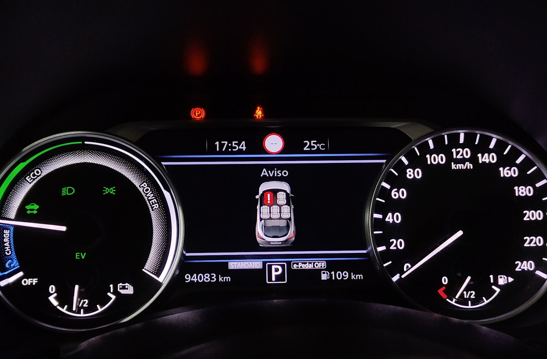 Nissan Juke 1.6 Hybrid N-Connecta - foto 21