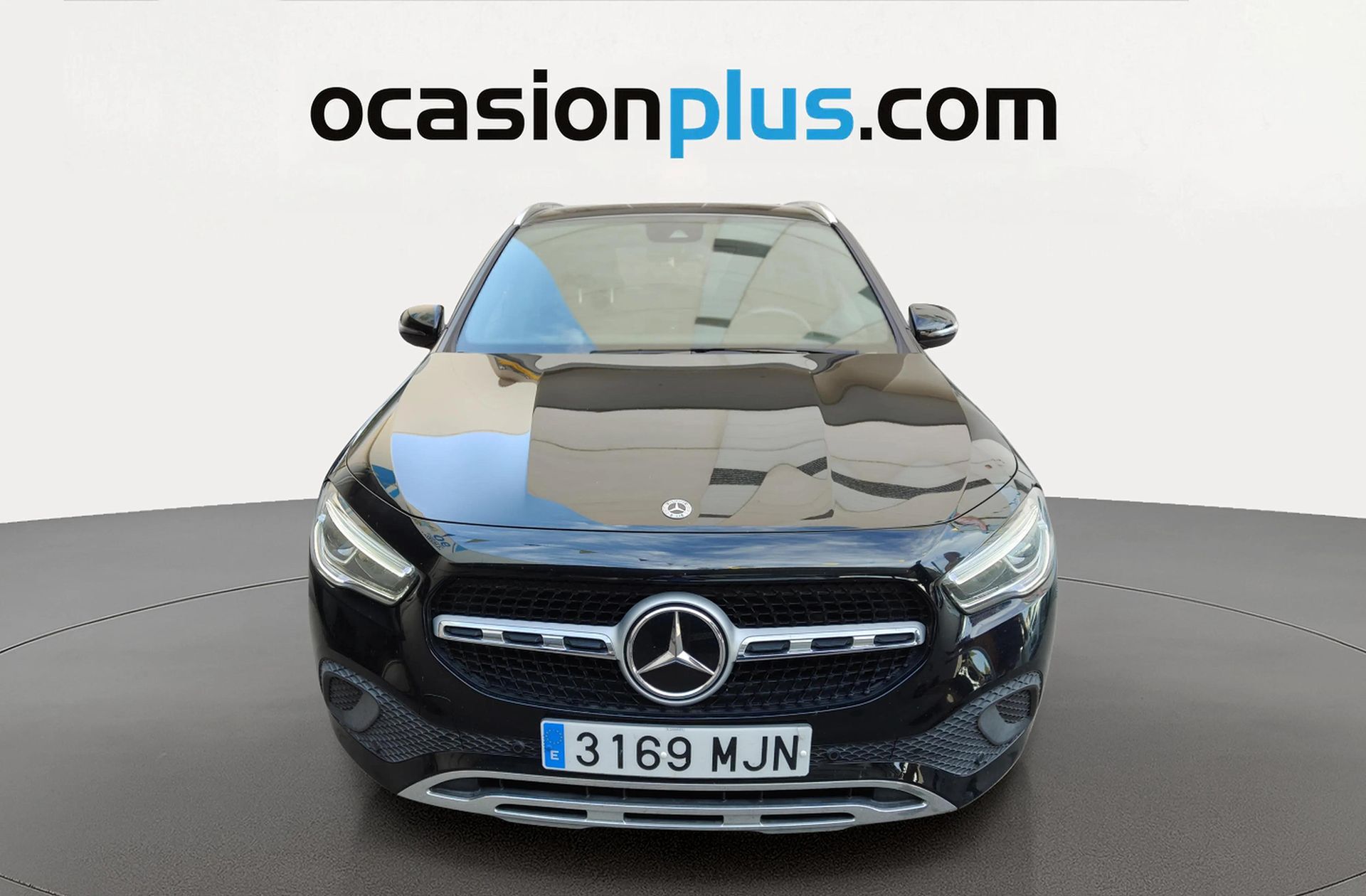 Mercedes-Benz GLA 180 - foto 15