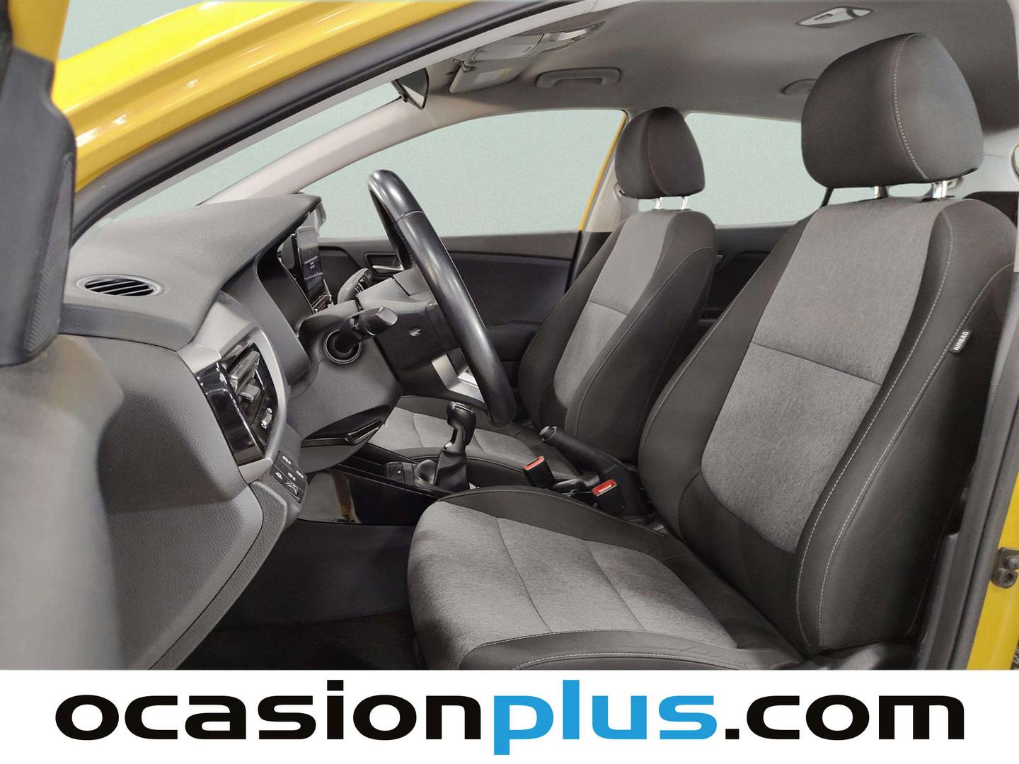 Foto asientos delanteros KIA Stonic KIA Stonic 1.0 T-GDi Drive (100 CV)