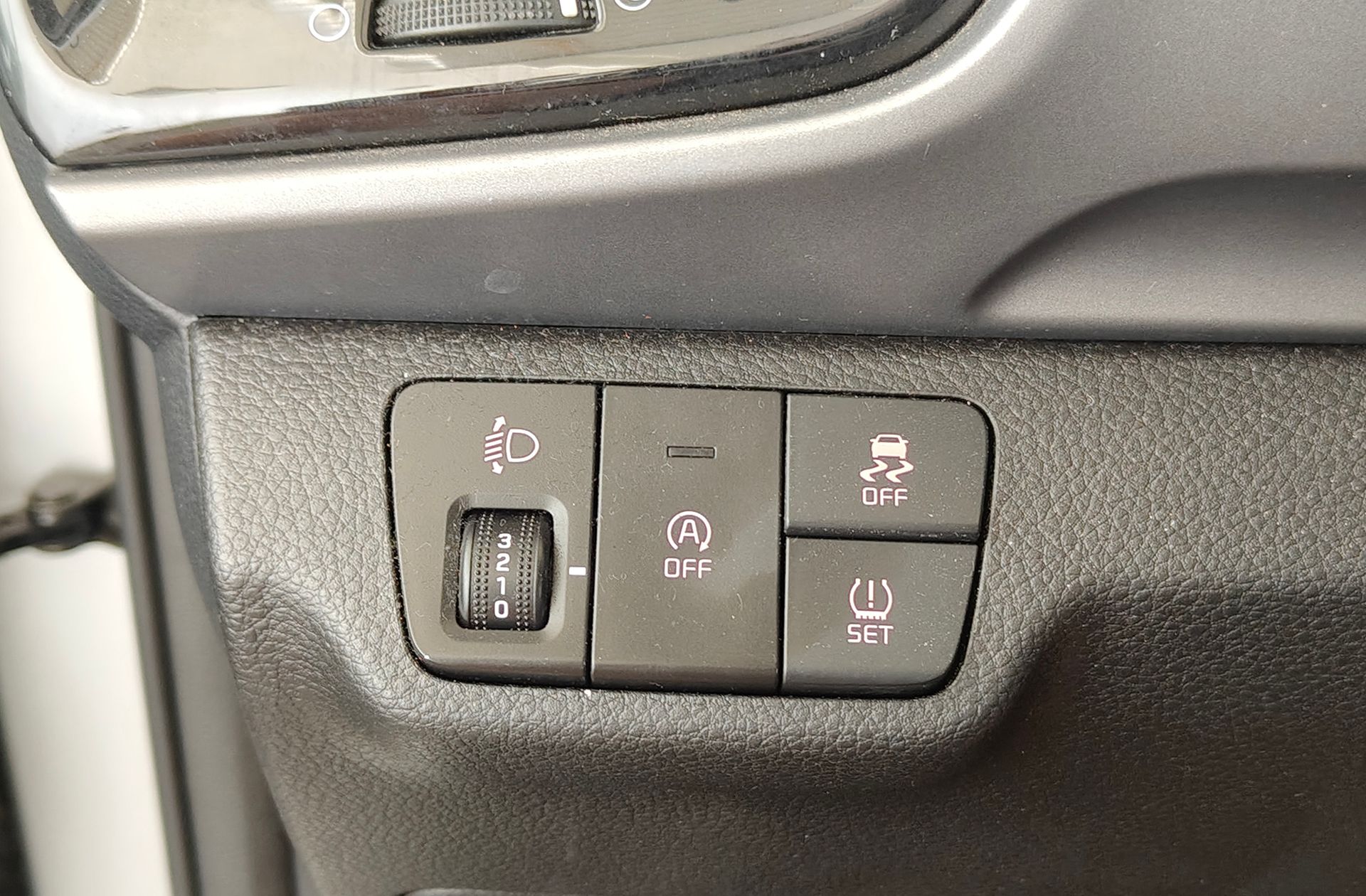 Kia Stonic 1.0 T-GDi Drive DCT - foto 13