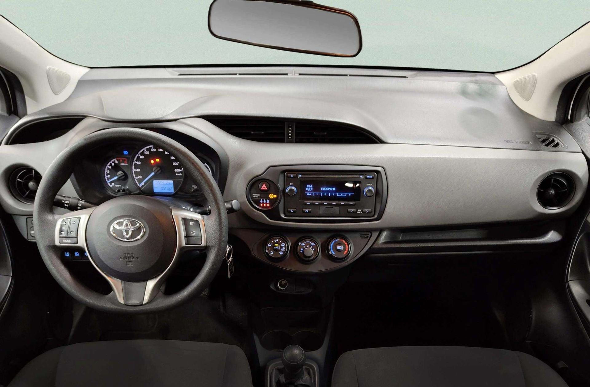 Toyota Yaris 1.0 City - foto 6