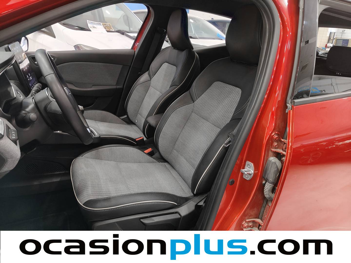 Foto asientos delanteros Renault Clio Renault Clio Techno Eco-G (100 CV)