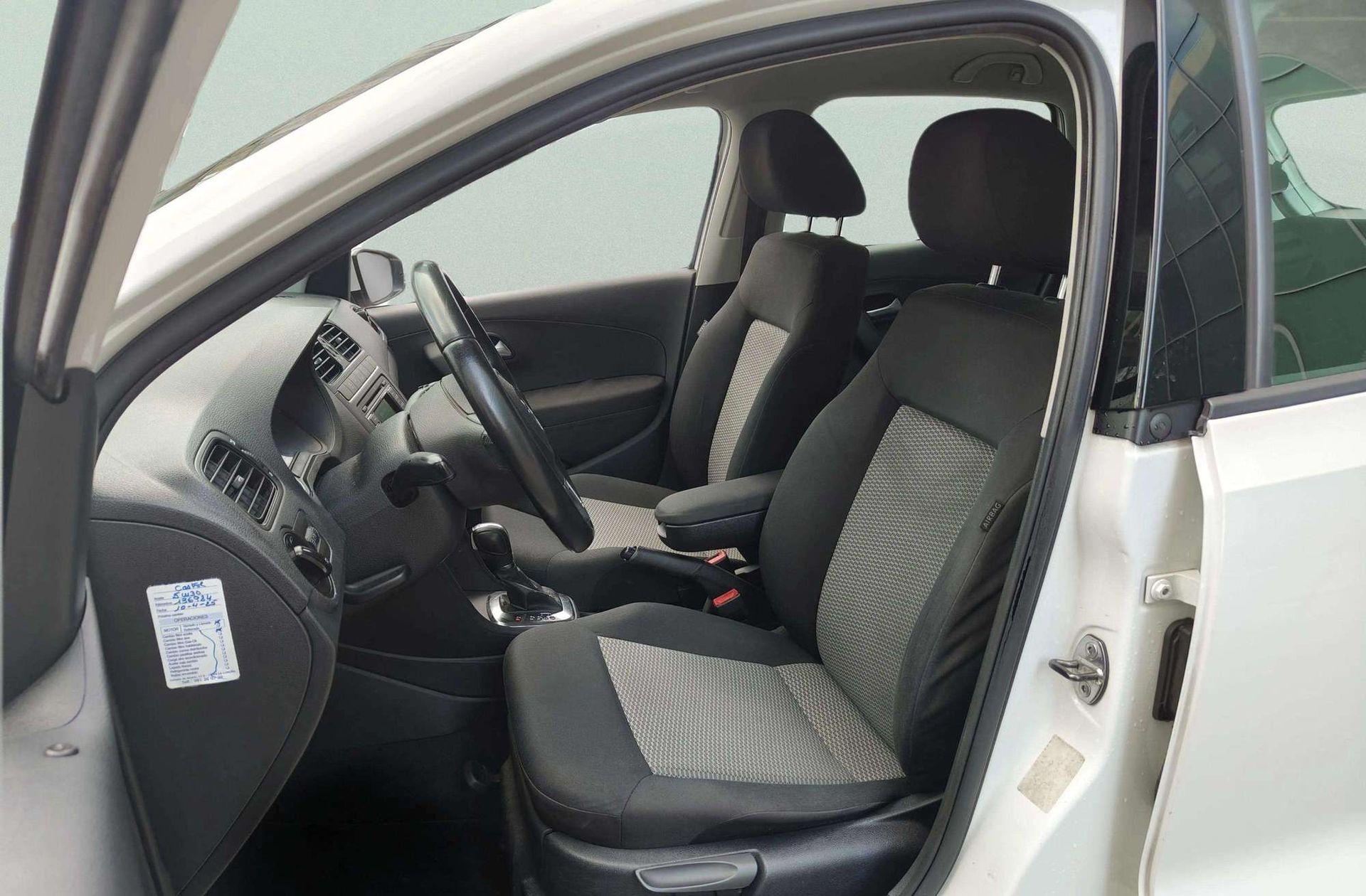 Volkswagen Polo Advance 1.2 TSI DSG - foto 8