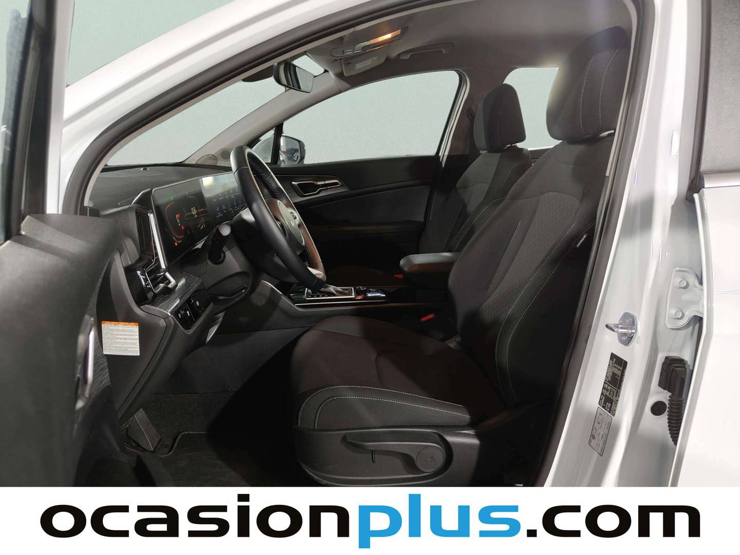 Foto asientos delanteros KIA Sportage KIA Sportage 1.6 CRDi MHEV Business 4x2 DCT (136 CV)