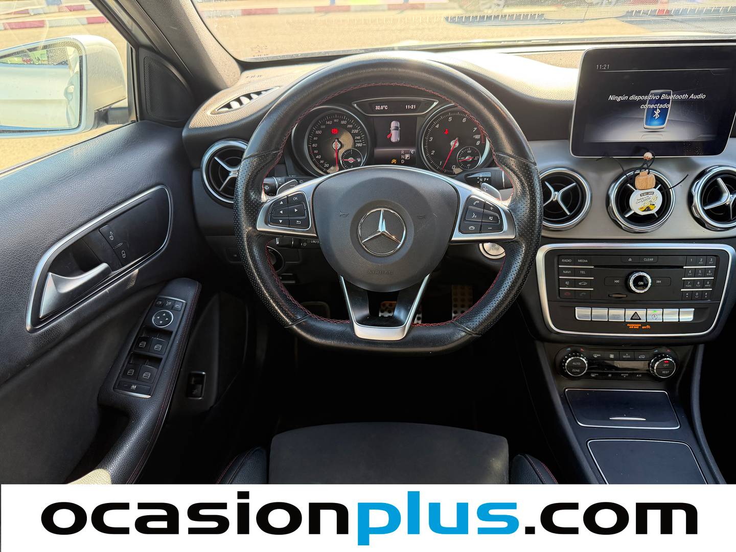 Foto del certificado del Mercedes GLA Mercedes GLA 180 (122 CV) Pack AMG