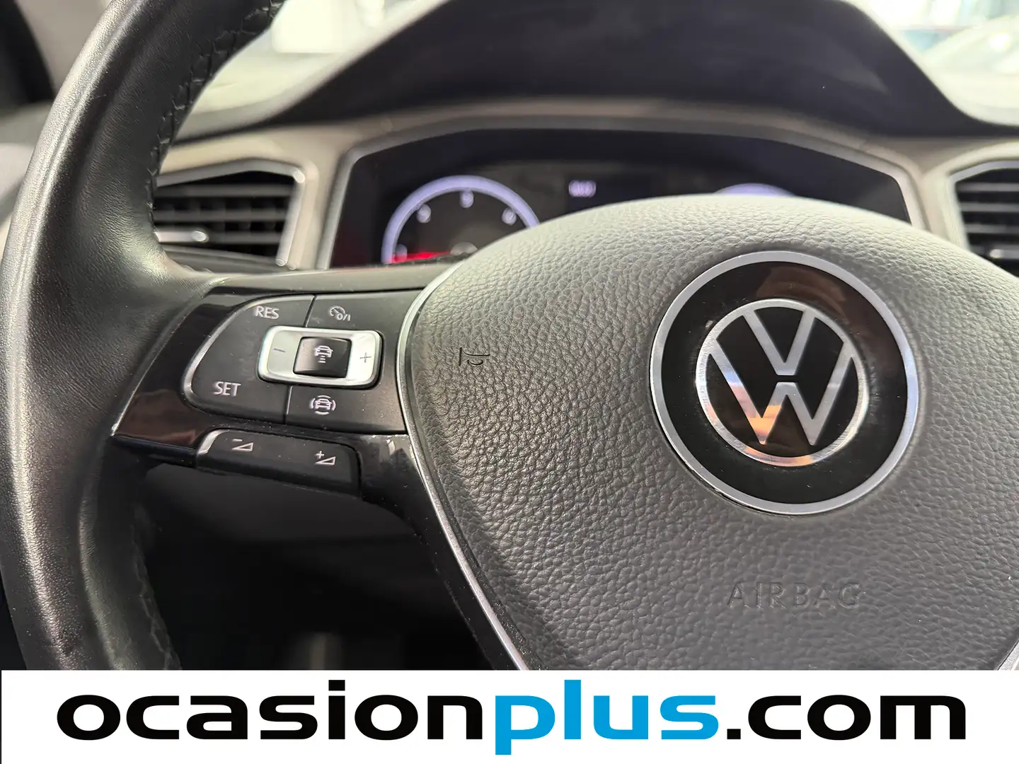 Foto Volkswagen T-Roc Volkswagen T-Roc Advance 2.0 TDI (150 CV)