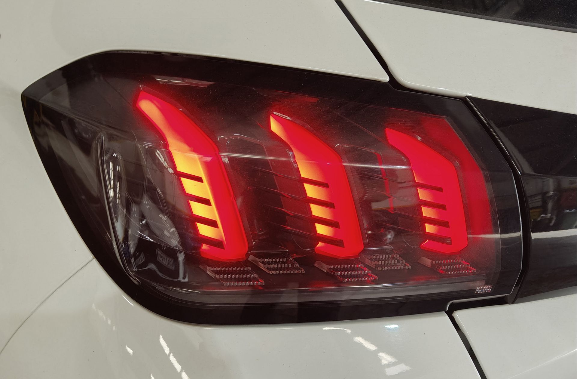 Peugeot 208 PureTech 100 Allure - foto 14