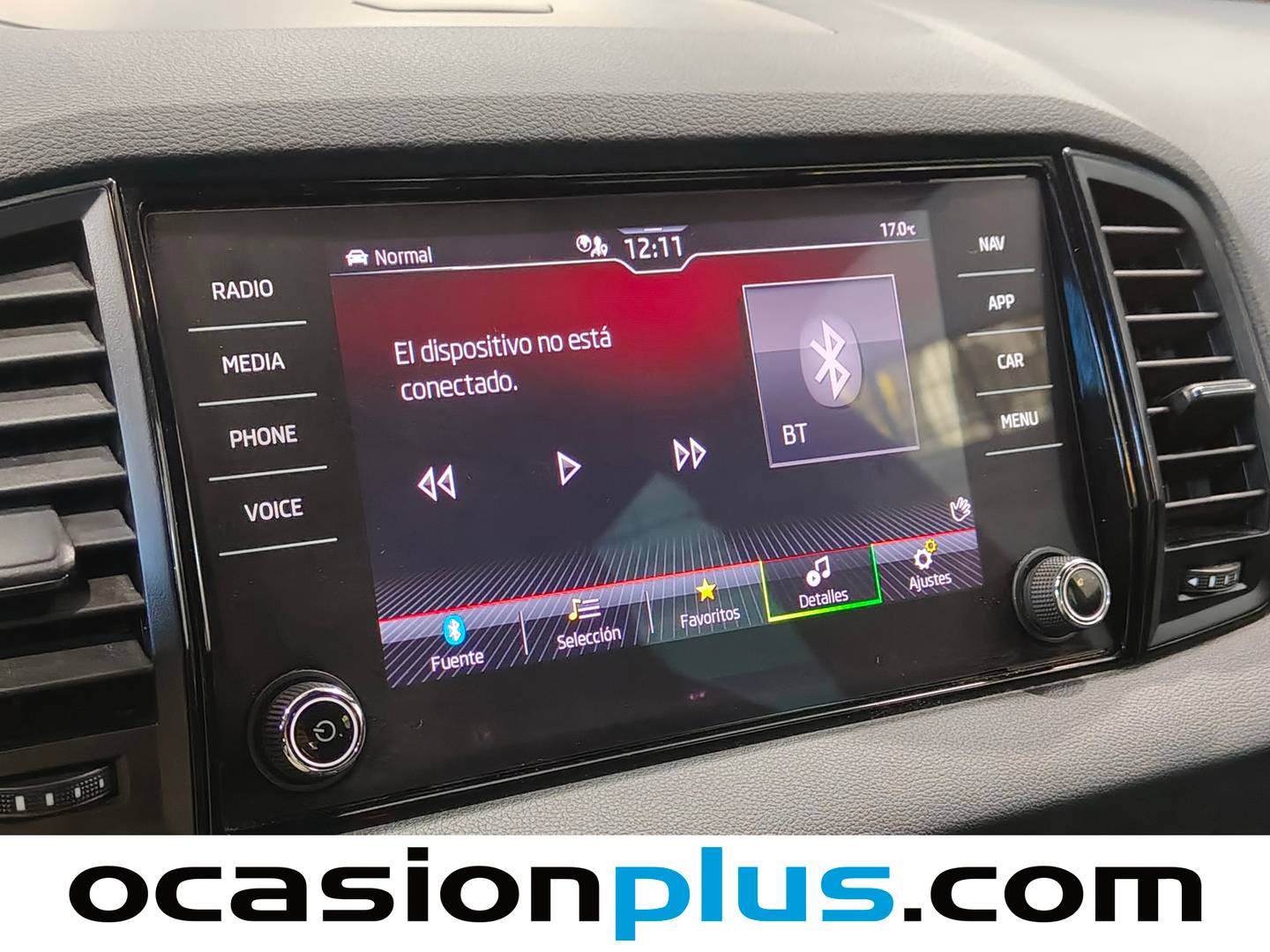 Foto Skoda Karoq Skoda Karoq 2.0 TDI Sportline DSG (115 CV)