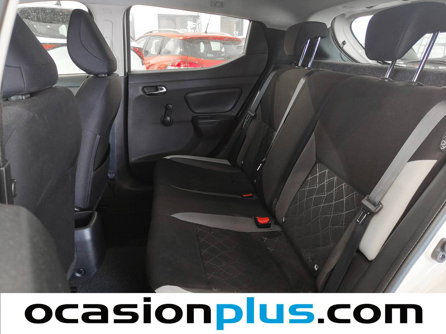 Foto asientos traseros Nissan Micra Nissan Micra 1.0 G Acenta (71 CV)