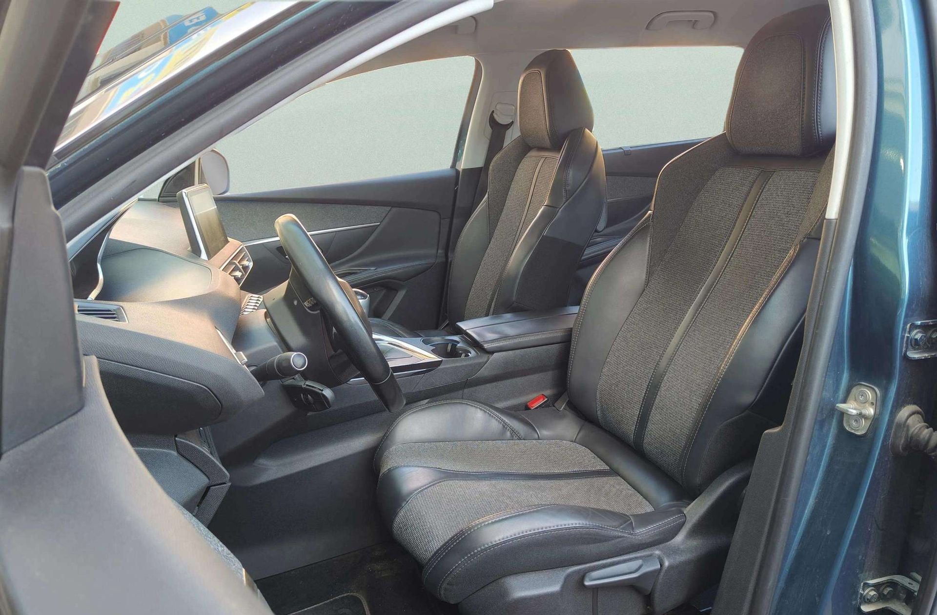 Peugeot 5008 BlueHDi 120 Allure - foto 12