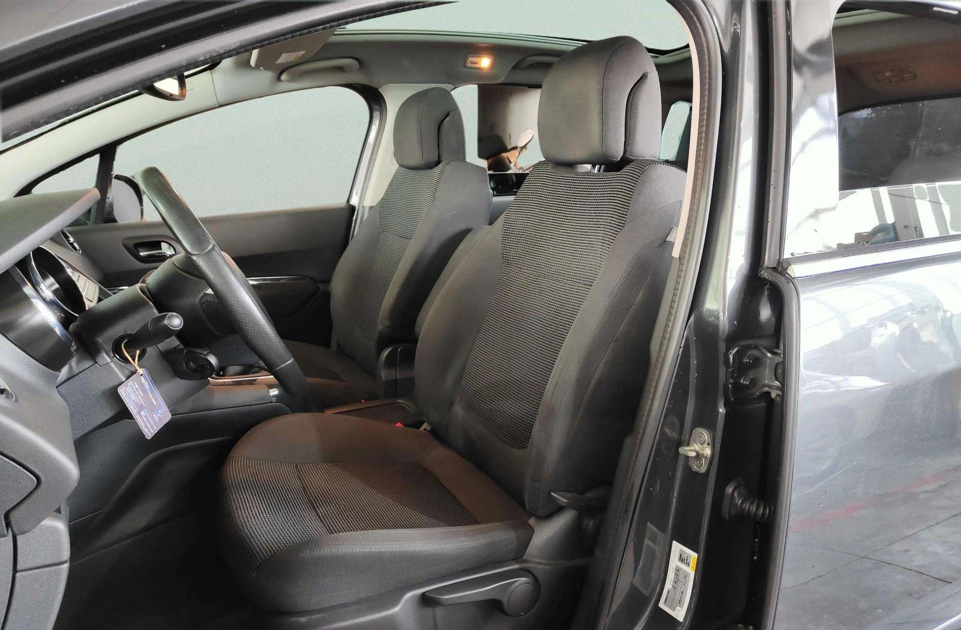 Peugeot 5008 2.0 BlueHDi Allure 7 plazas - foto 12