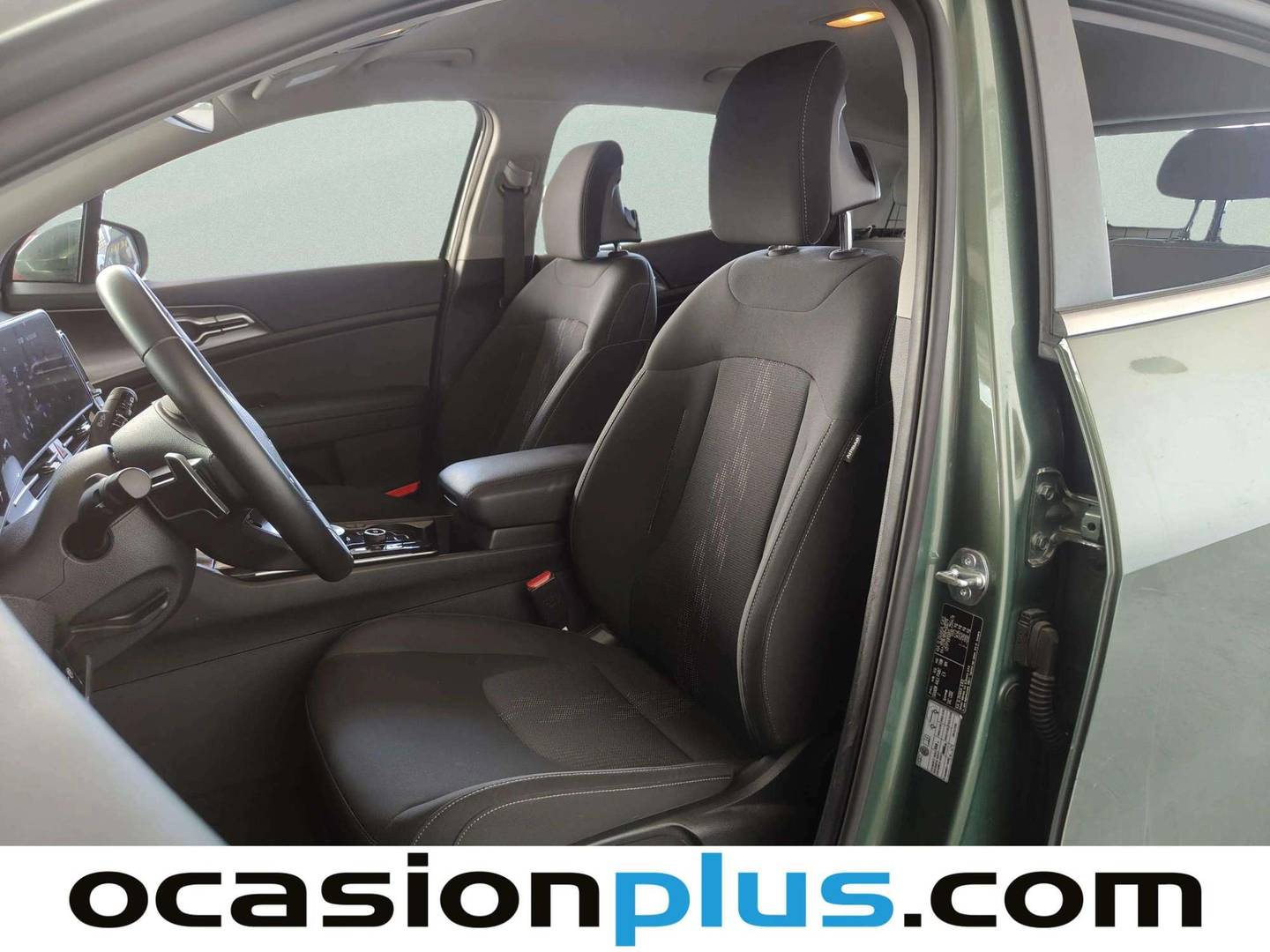 Foto asientos delanteros KIA Sportage KIA Sportage 1.6 T-GDi HEV Drive 4x2 (215 CV)