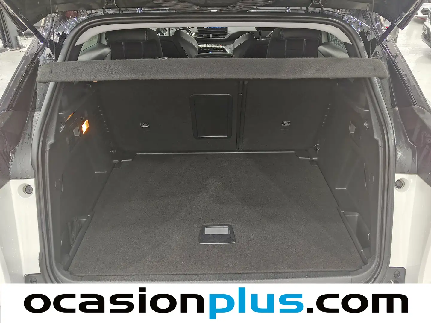 Foto Peugeot 3008 Peugeot 3008 BlueHDi 130 S&S Allure Pack EAT8 (130 CV)