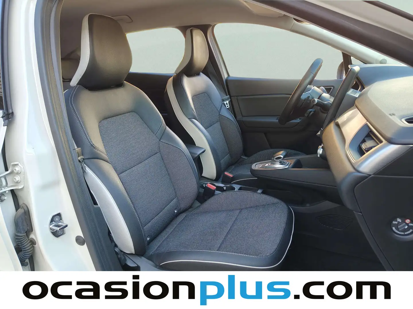 Foto Renault Captur Renault Captur Zen+ TCe (130 CV) GPF EDC