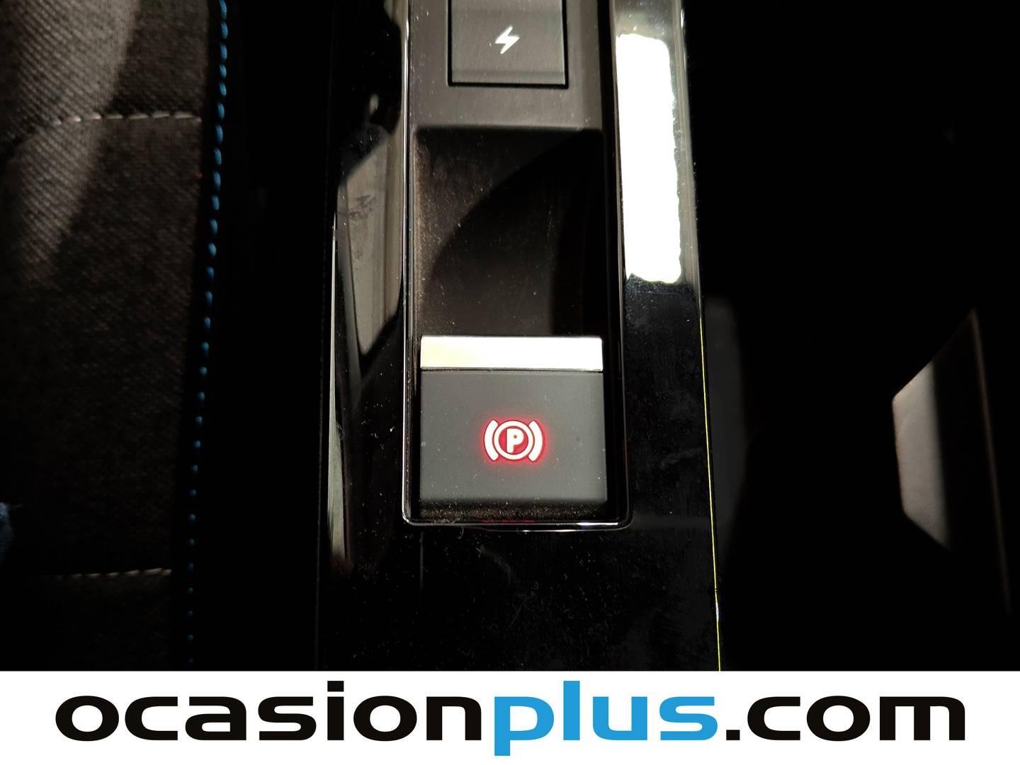 Foto Citroën ë-C4 X Citroen ë-C4 X 50KWh eléctrico Feel Pack (136 CV)