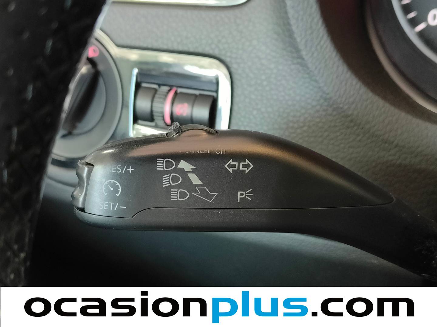 Equipamiento del Volkswagen Polo Volkswagen Polo Sport by R-Line 1.6 TDI (105 CV)